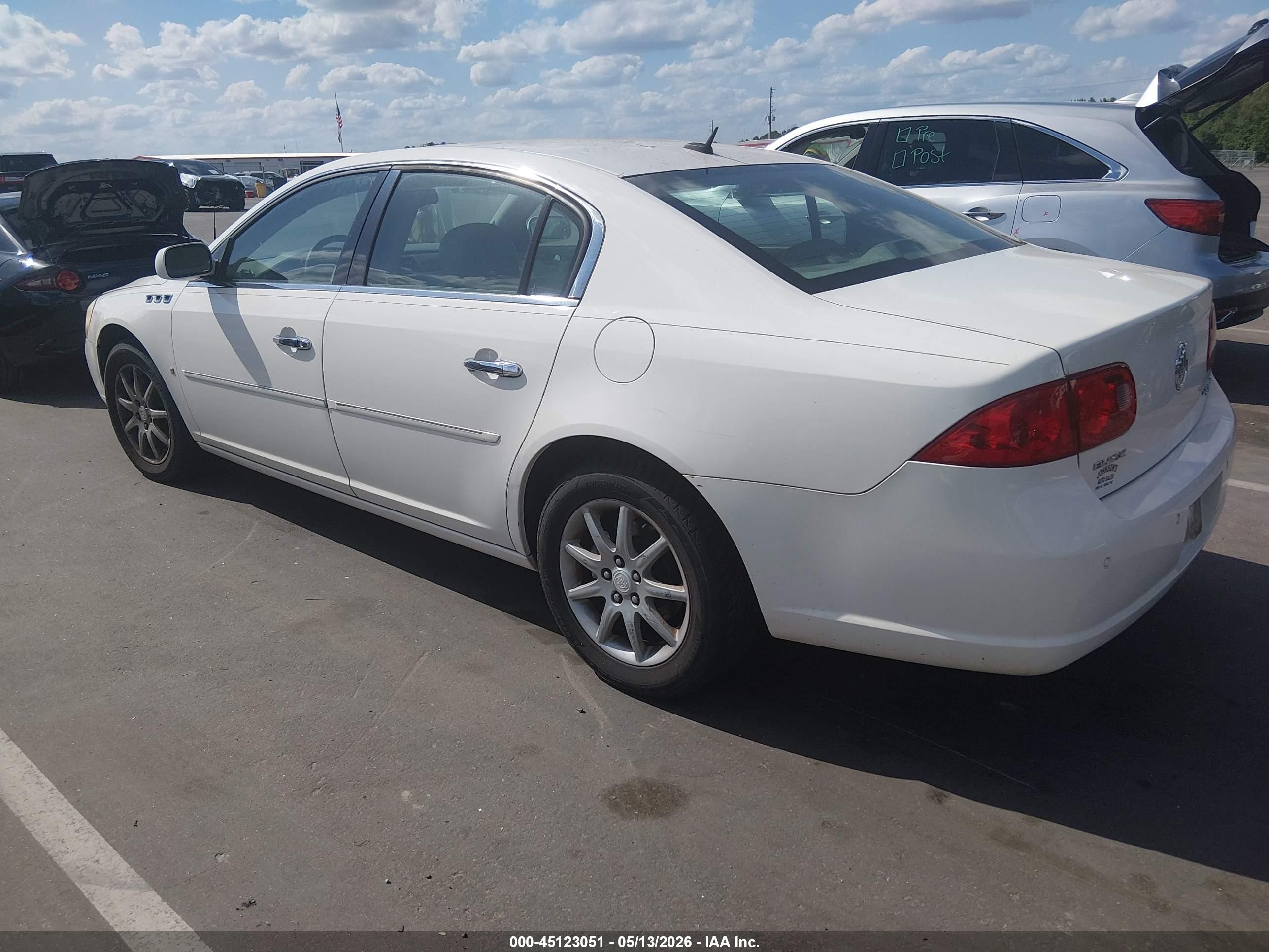 2008 Buick Lucerne Cxl White vin: 1G4HD57258U137995