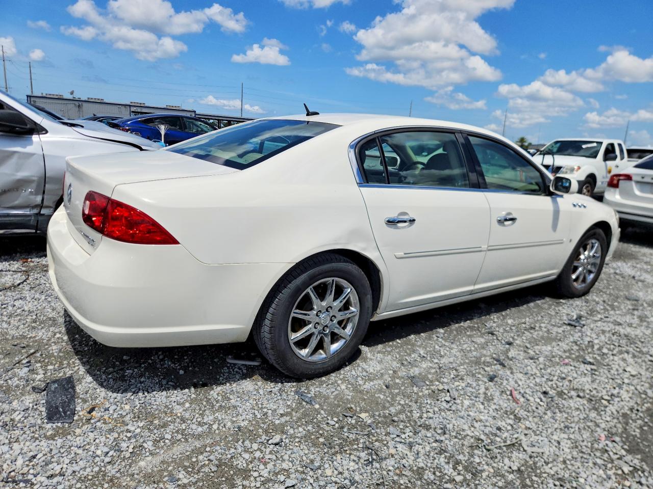 2006 Buick Lucerne Cxl White vin: 1G4HD57266U209431