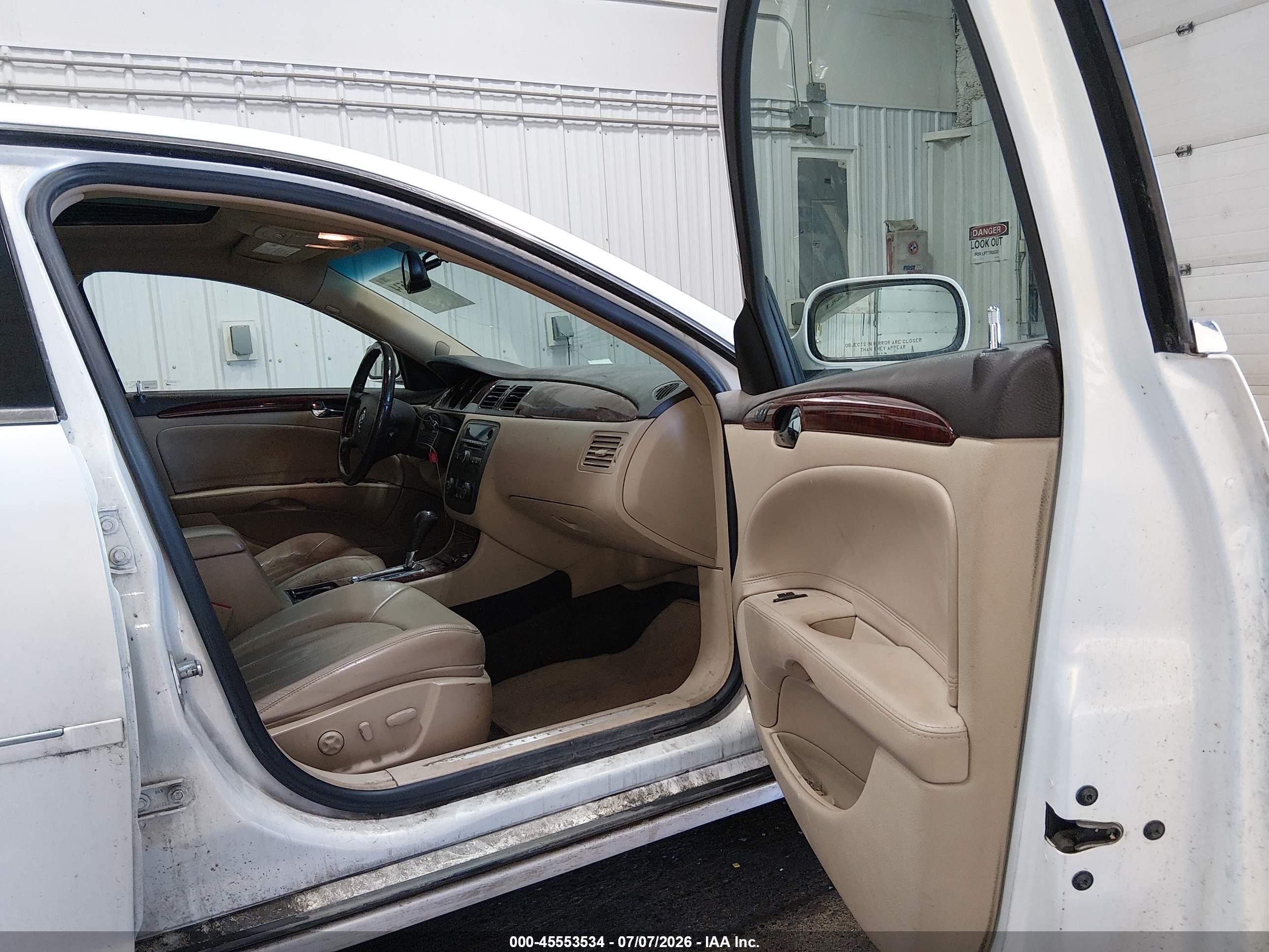 2007 Buick Lucerne Cxl White vin: 1G4HD57267U124767