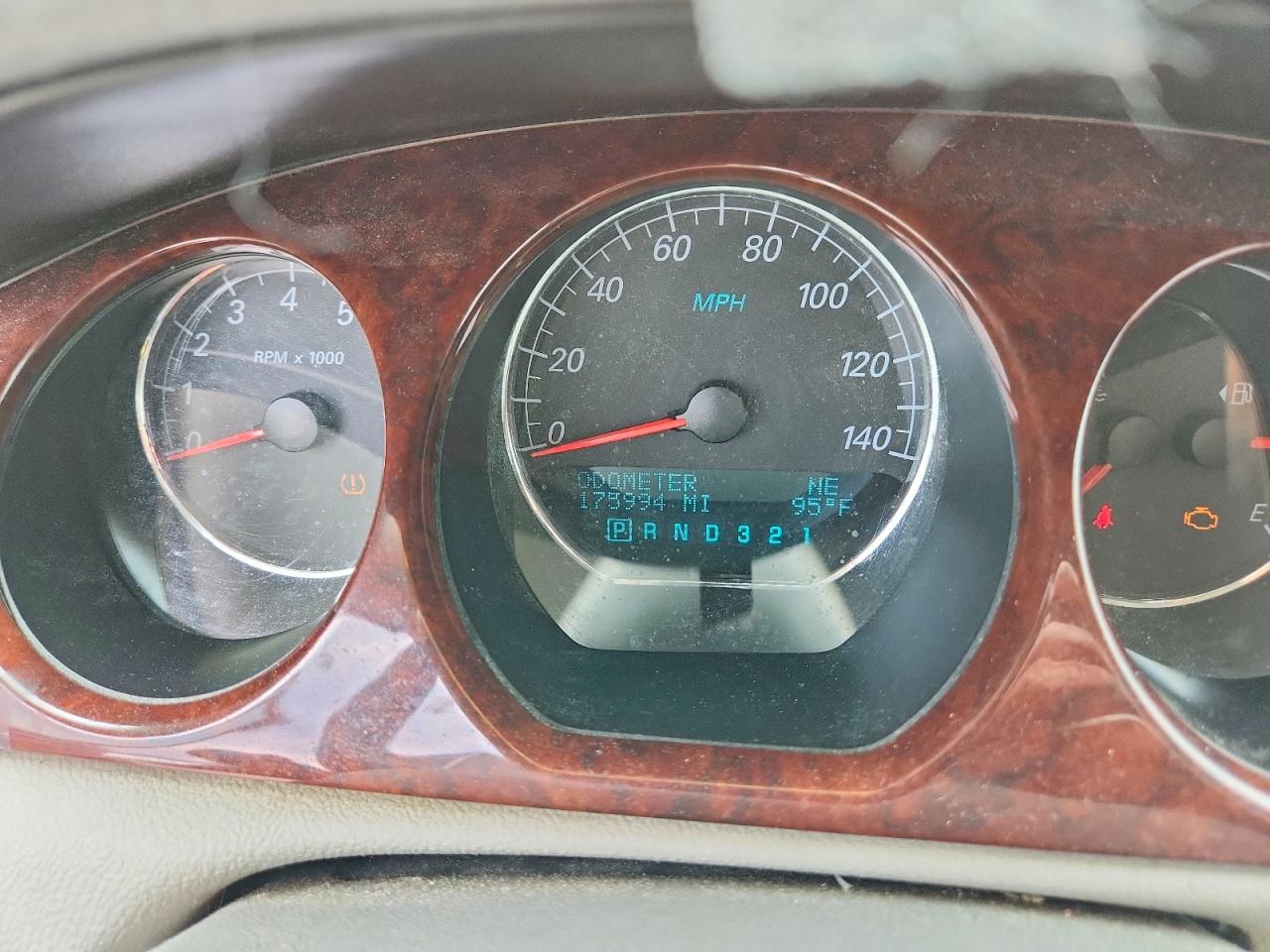 2006 Buick Lucerne Cxl Белый vin: 1G4HD57276U186600