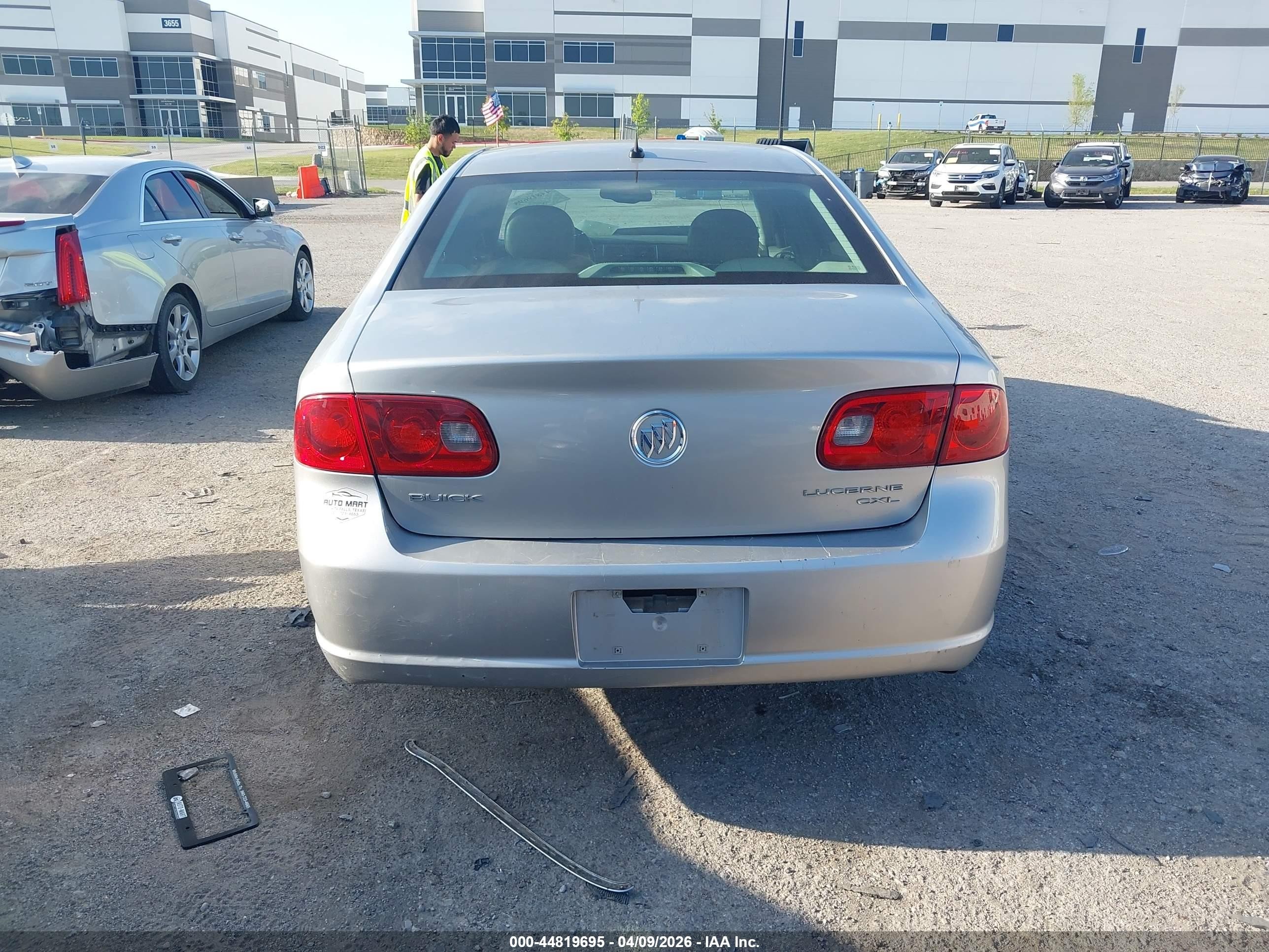 2007 Buick Lucerne Cxl Silver vin: 1G4HD57277U229320