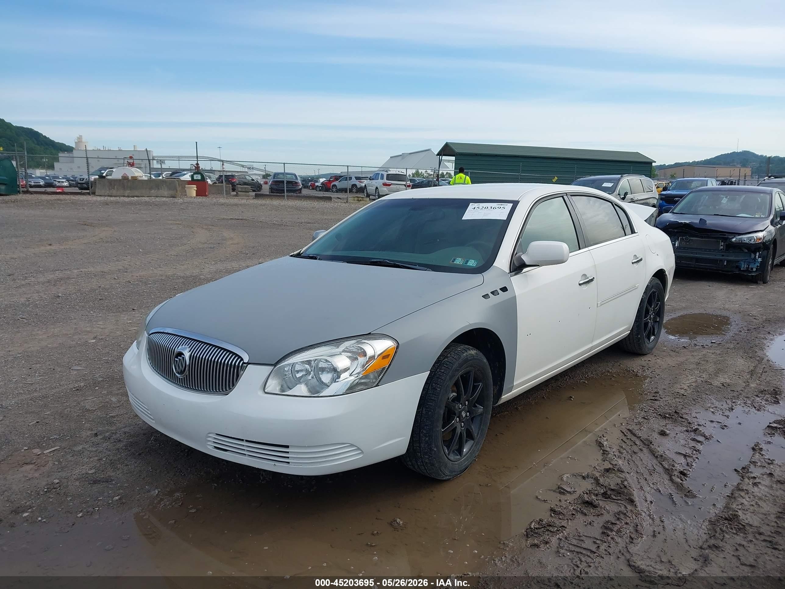 2006 Buick Lucerne Cxl White vin: 1G4HD57286U156795