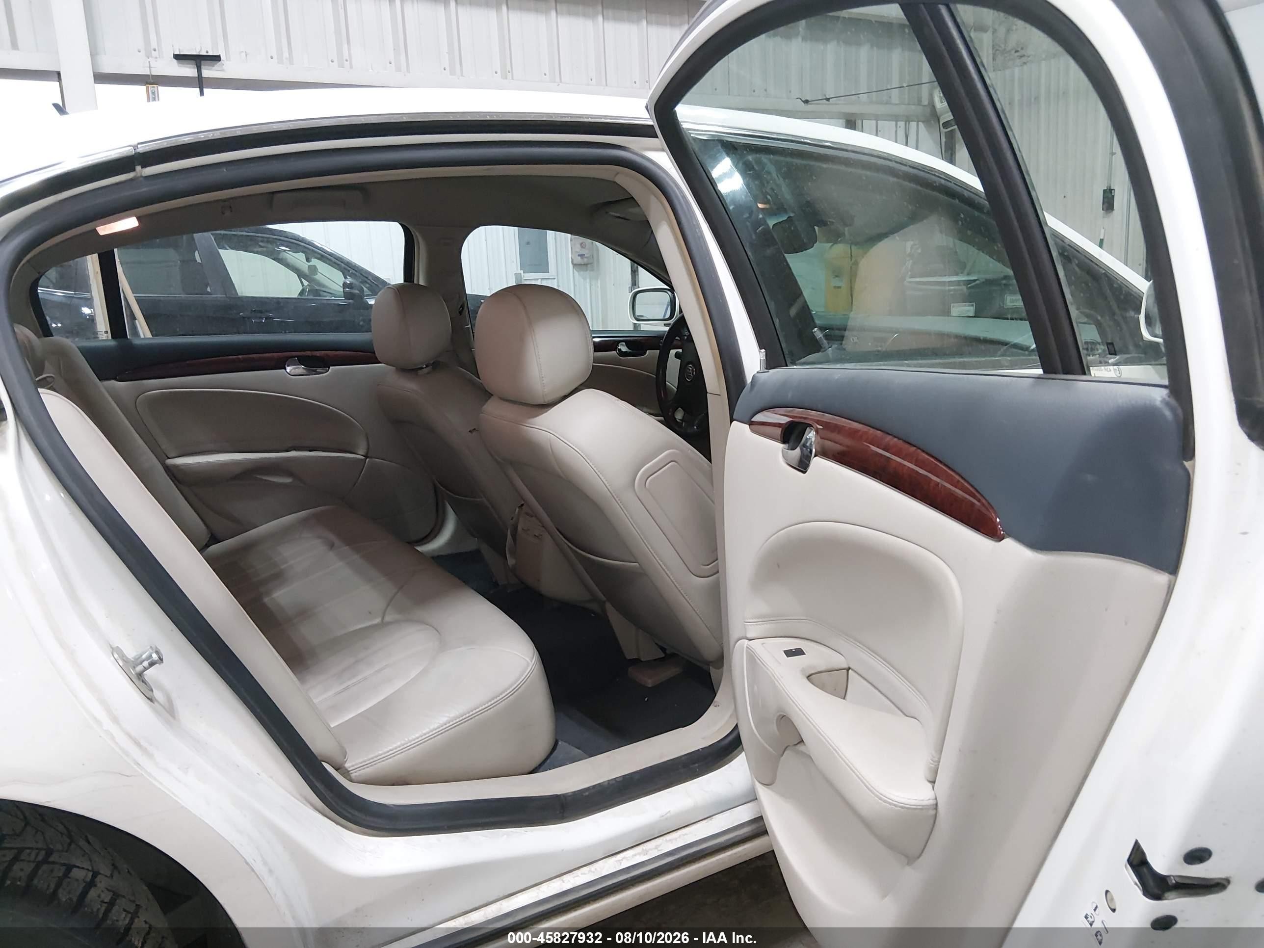 2006 Buick Lucerne Cxl White vin: 1G4HD57286U217840