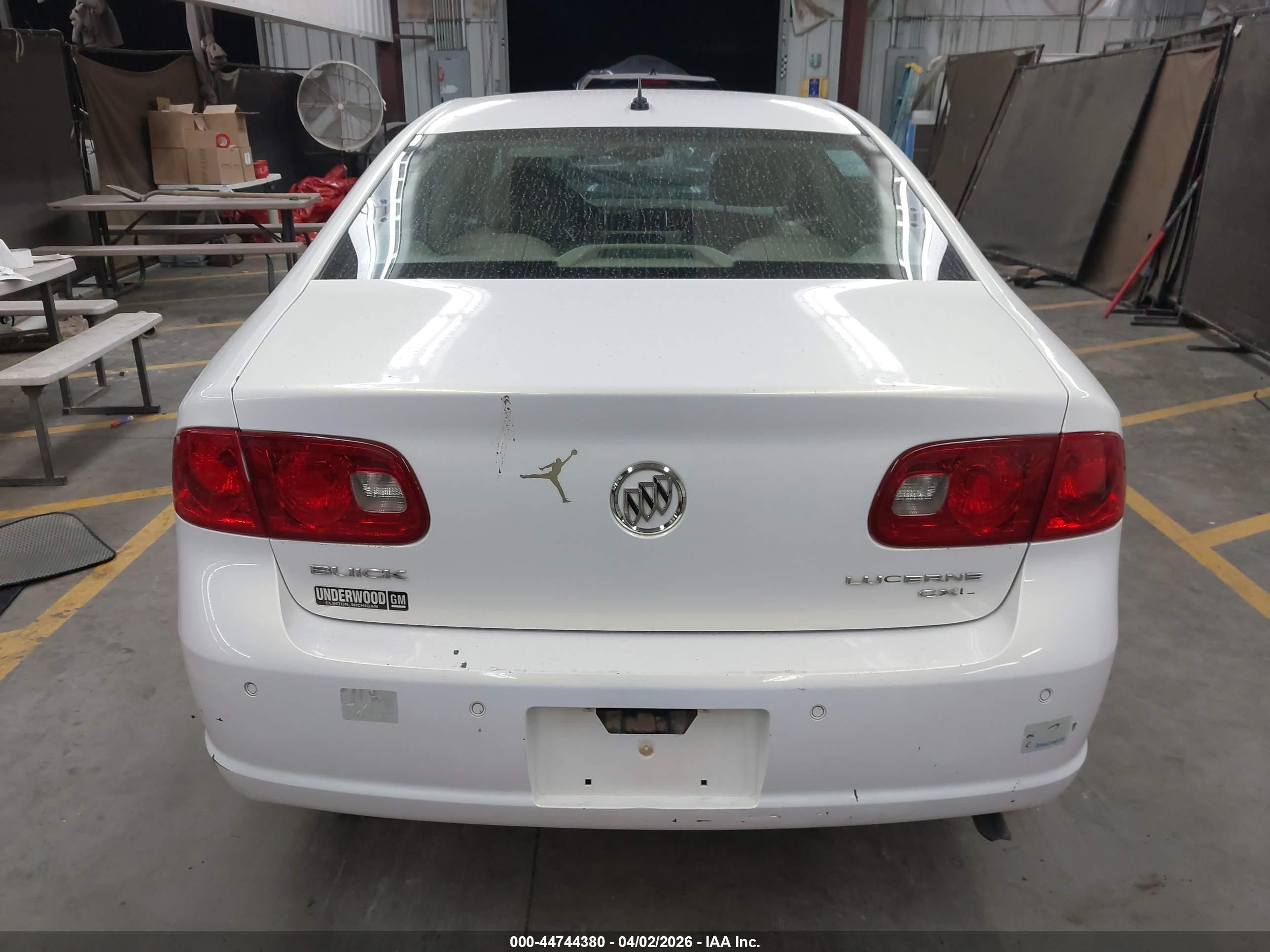 2006 Buick Lucerne Cxl Белый vin: 1G4HD57286U253642