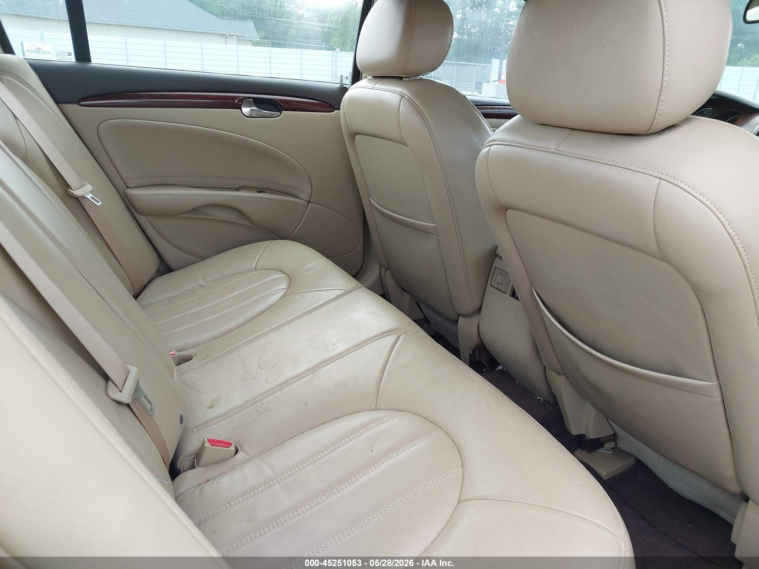 2007 Buick Lucerne Cxl White vin: 1G4HD57287U151923