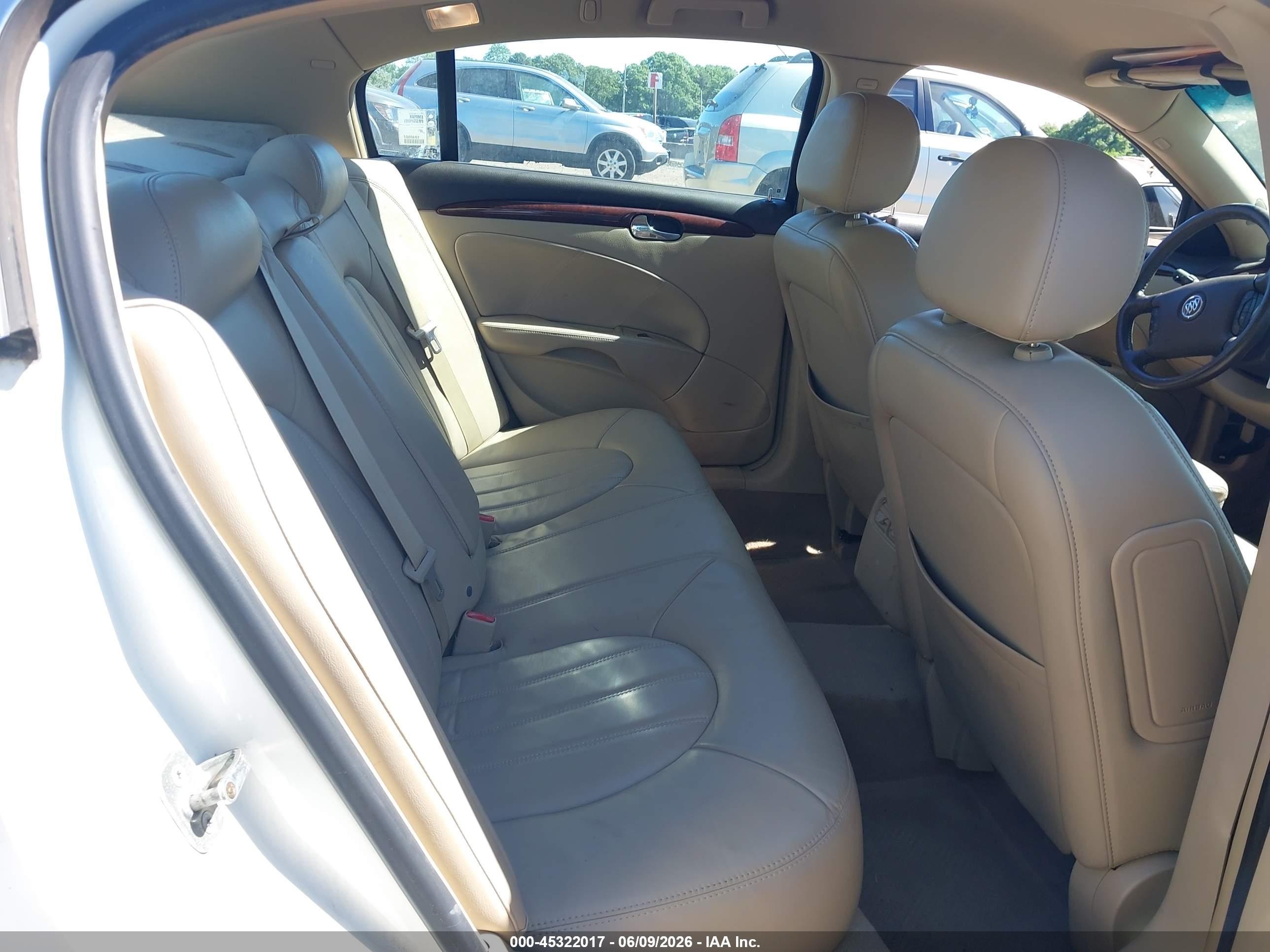 2008 Buick Lucerne Cxl White vin: 1G4HD57288U121368