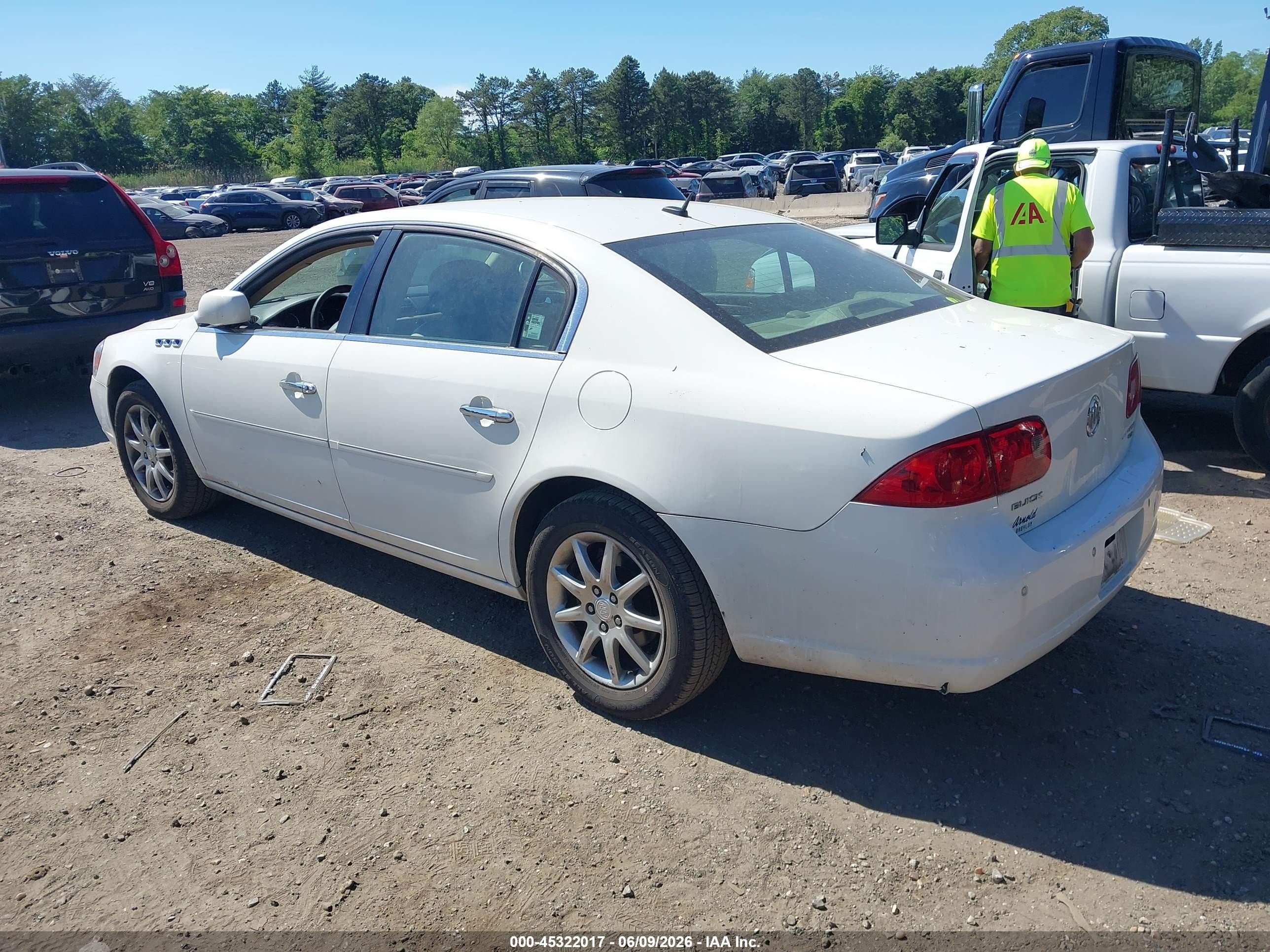 2008 Buick Lucerne Cxl White vin: 1G4HD57288U121368