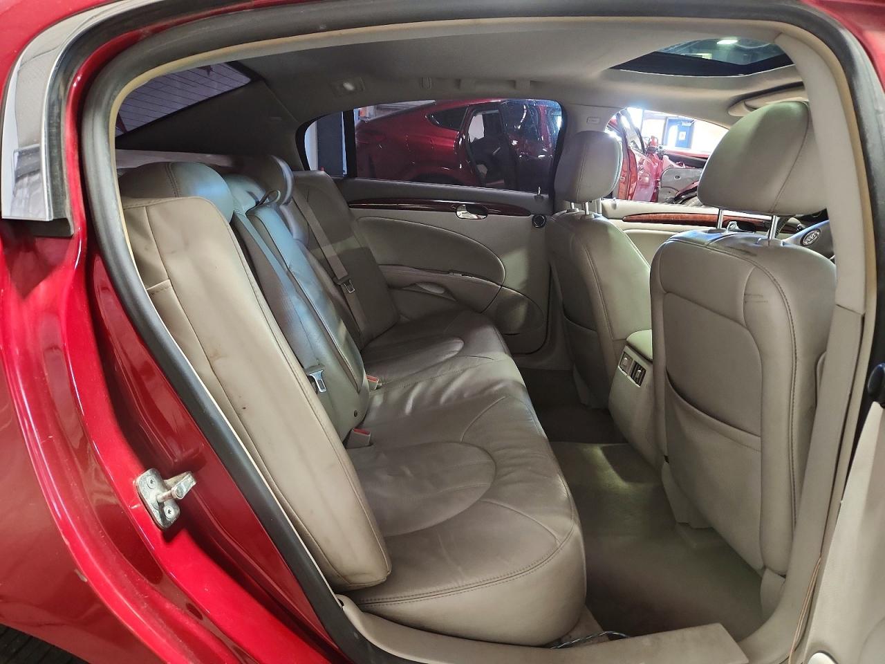 2008 Buick Lucerne Cxl Red vin: 1G4HD57288U189167