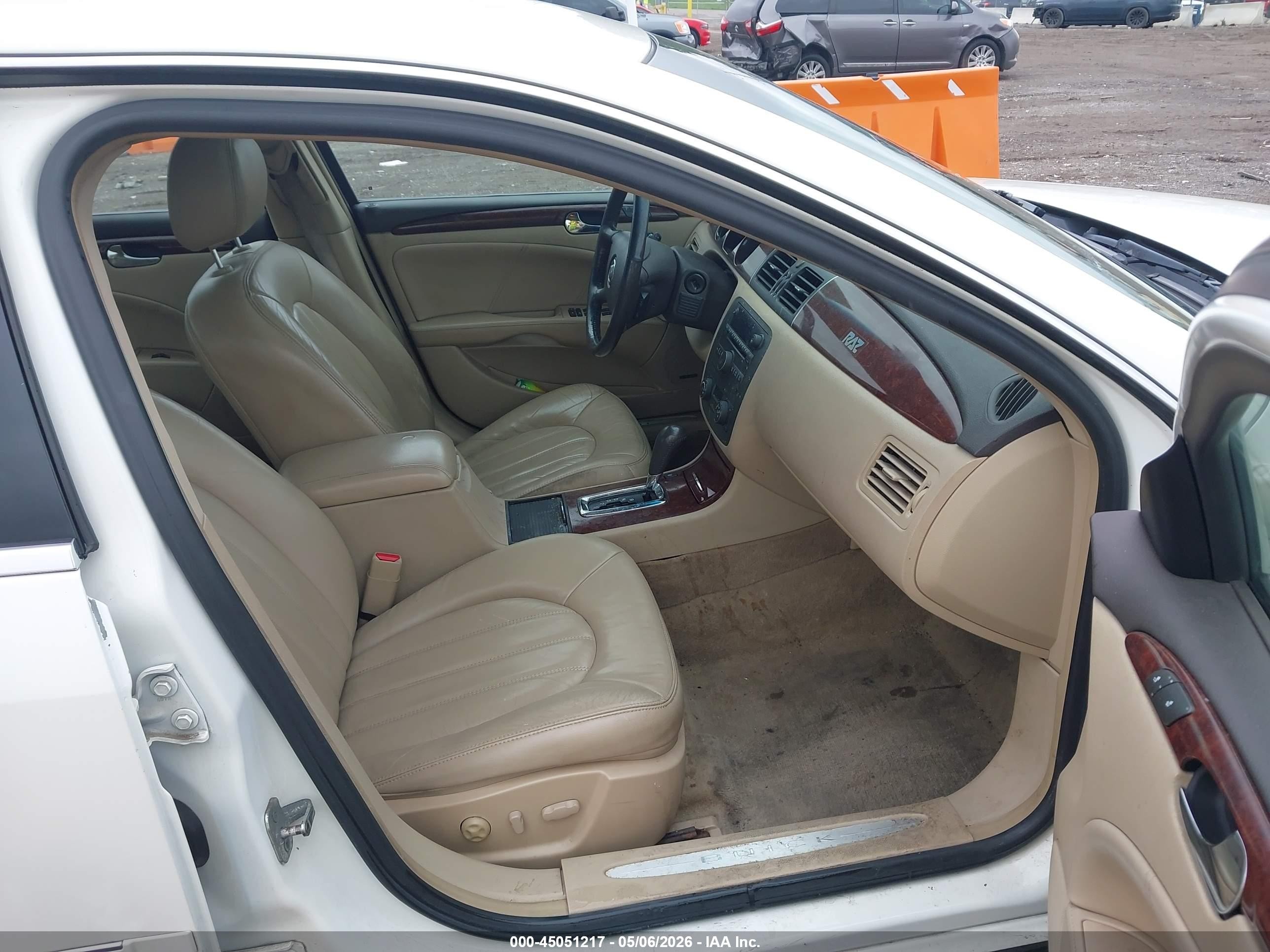 2007 Buick Lucerne Cxl Белый vin: 1G4HD57297U207481