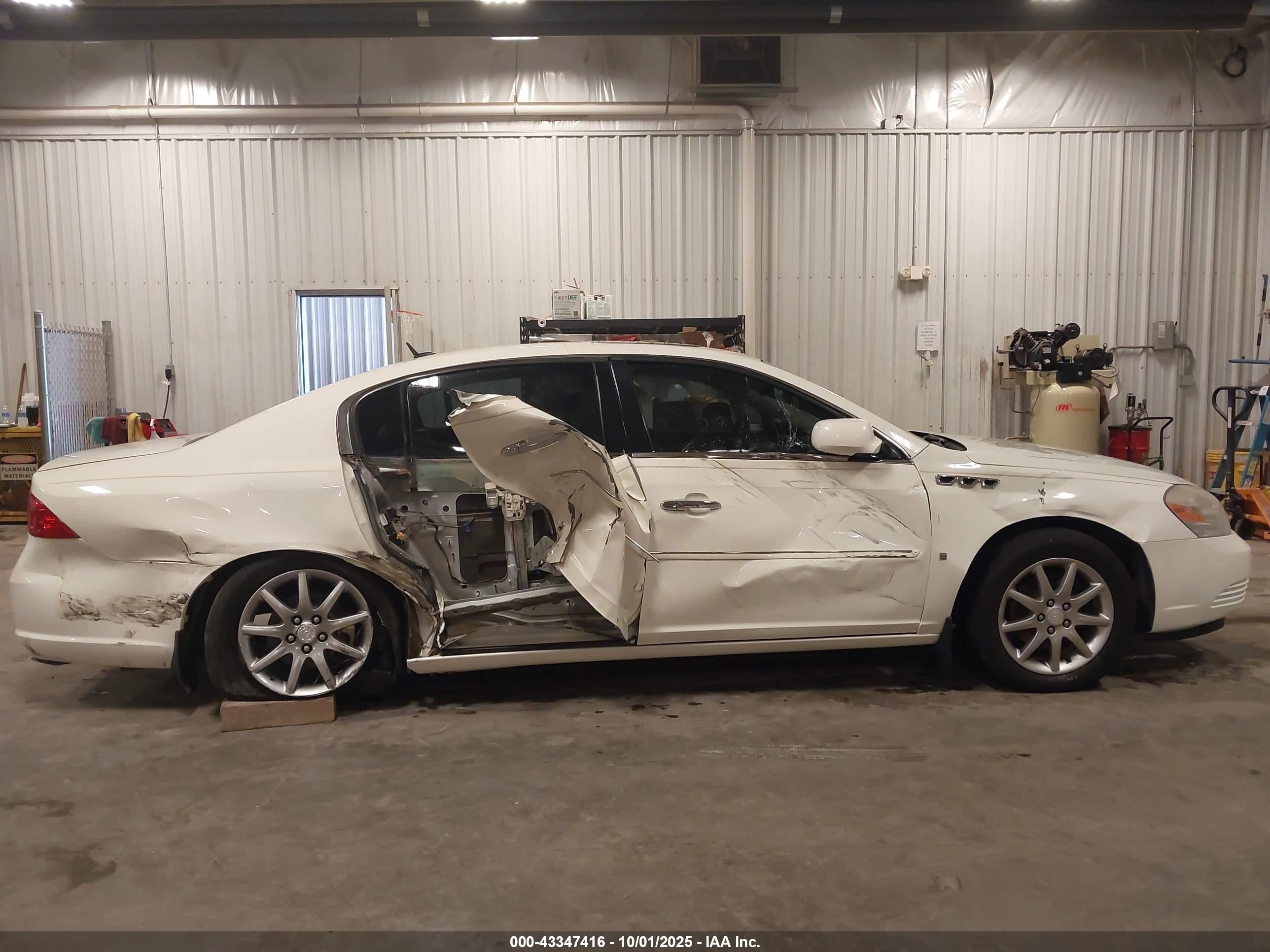 2007 Buick Lucerne Cxl White vin: 1G4HD57297U219839