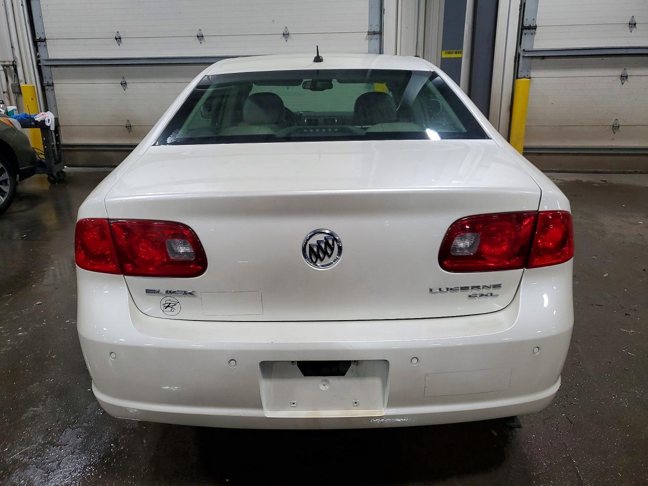 2007 Buick Lucerne Cxl White vin: 1G4HD57297U225334
