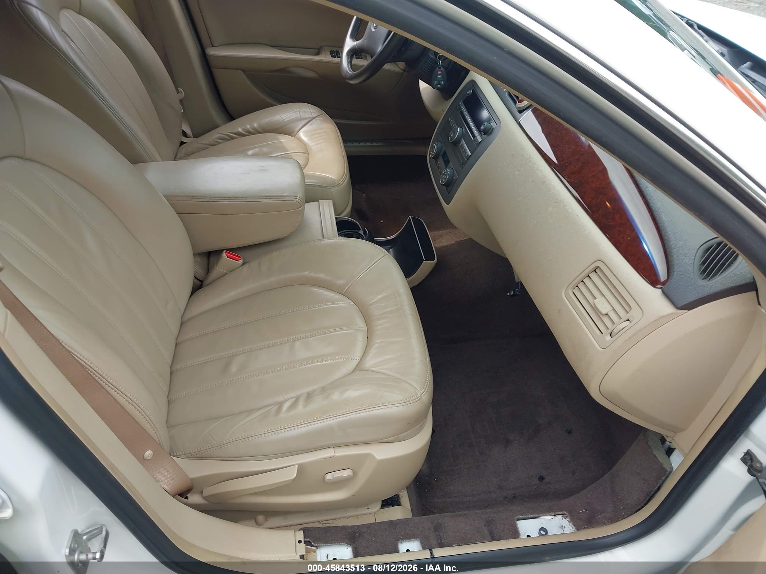 2007 Buick Lucerne Cxl White vin: 1G4HD572X7U109902