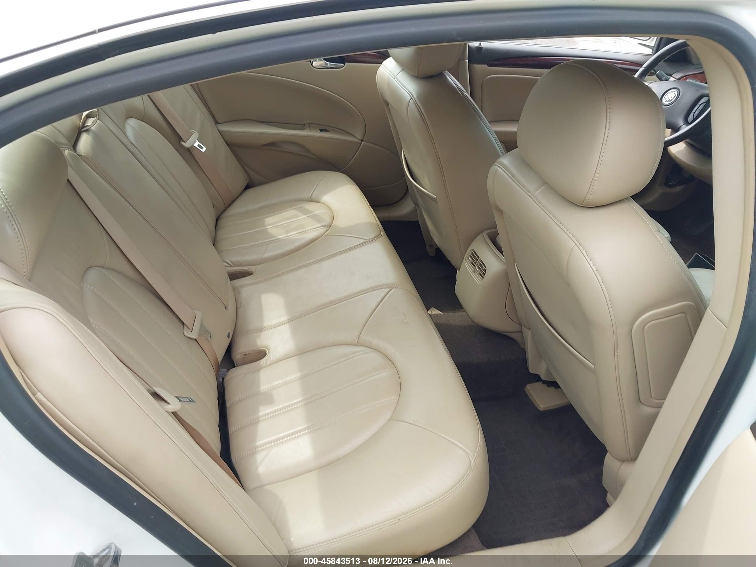 2007 Buick Lucerne Cxl White vin: 1G4HD572X7U109902