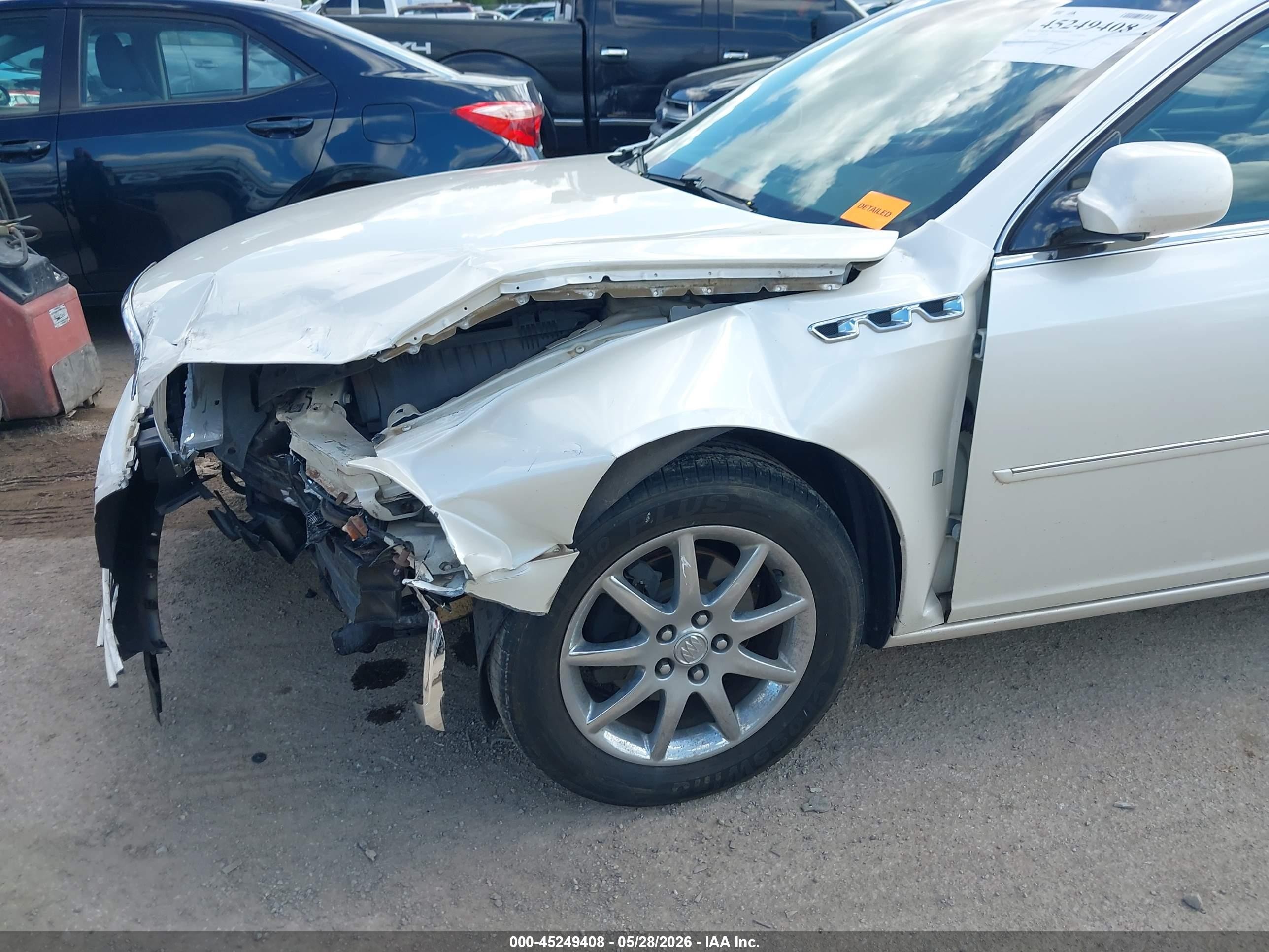 2007 Buick Lucerne Cxl White vin: 1G4HD572X7U237217