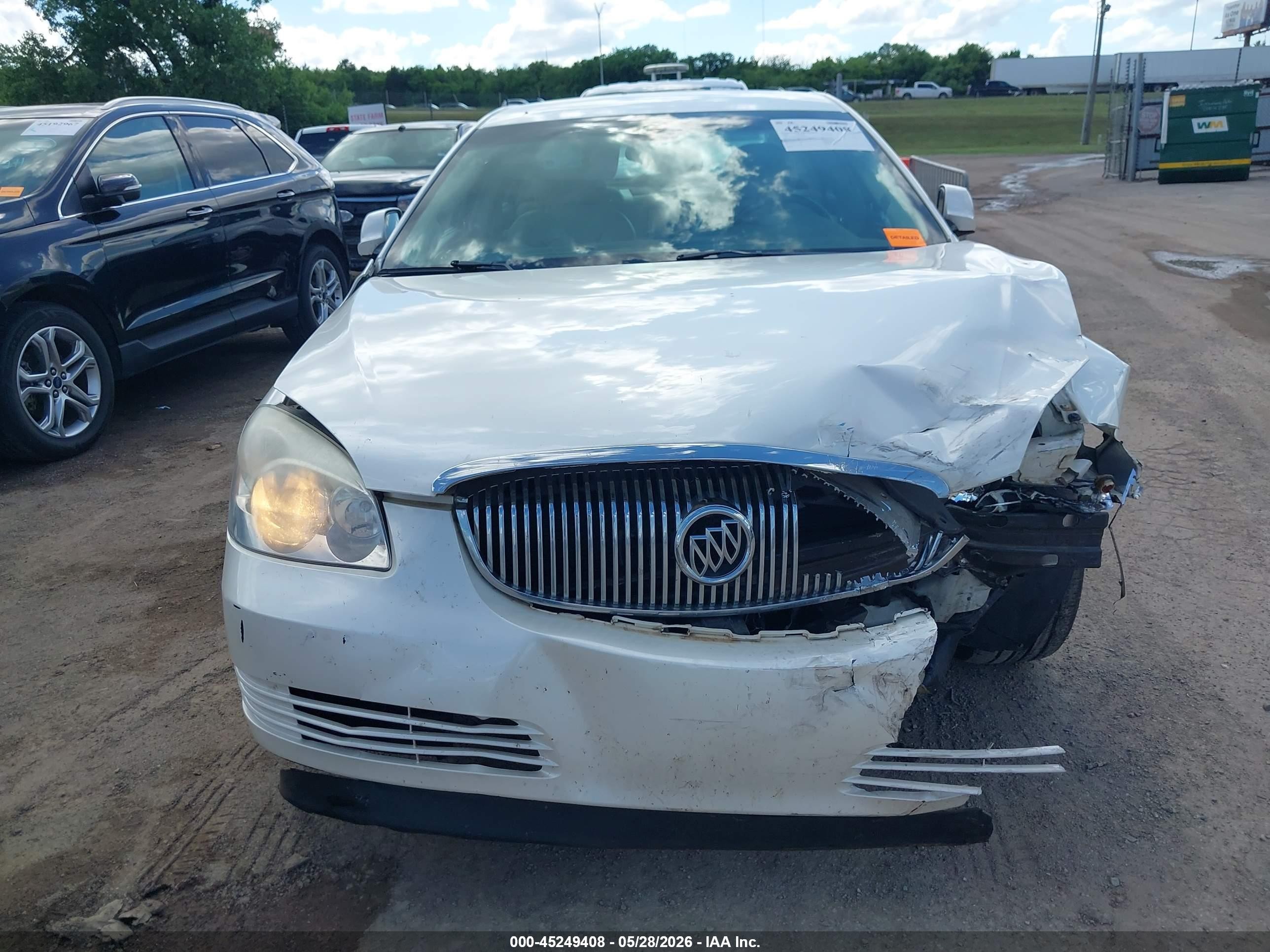 2007 Buick Lucerne Cxl White vin: 1G4HD572X7U237217