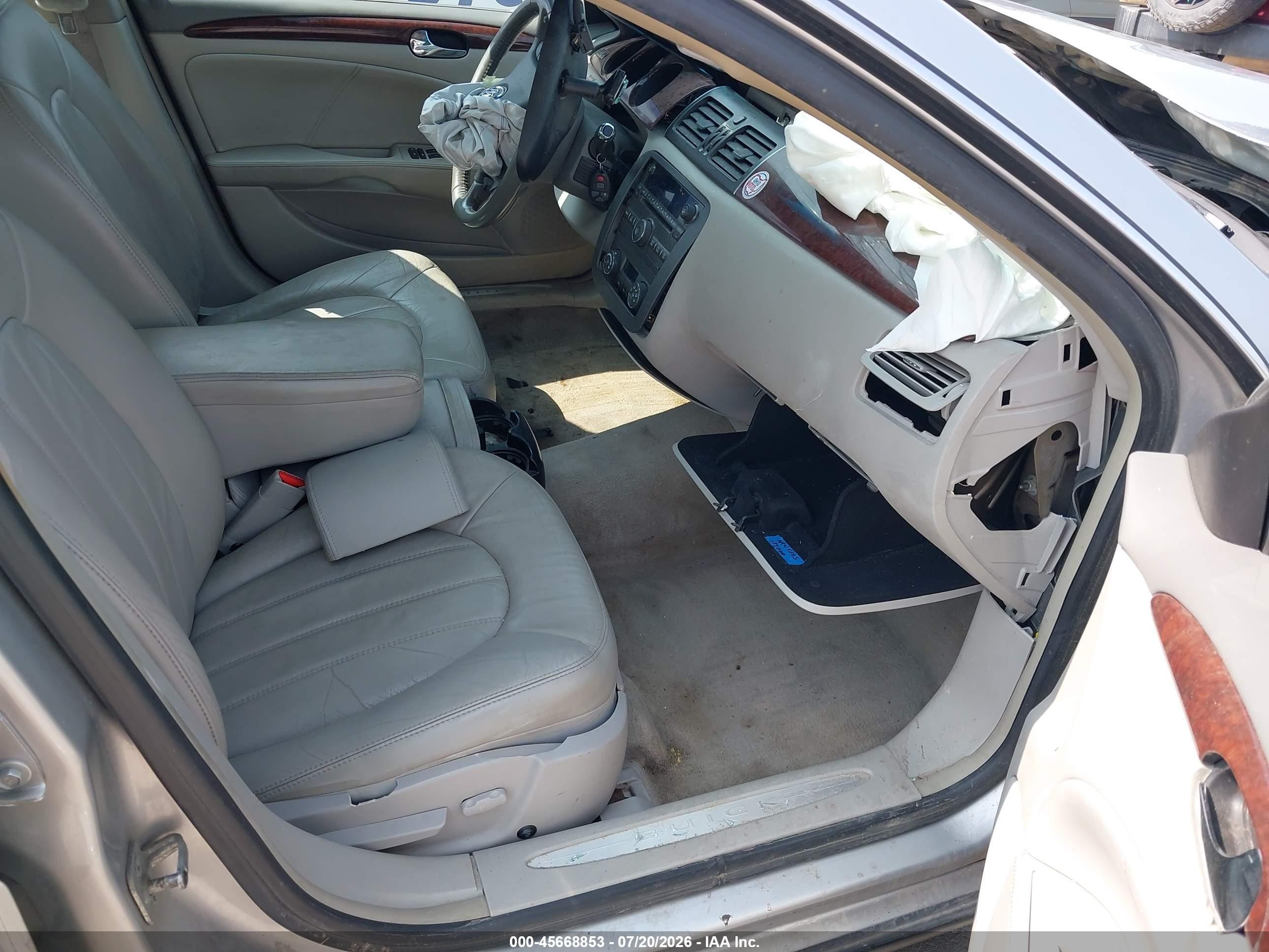 2008 Buick Lucerne Cxl Silver vin: 1G4HD572X8U150385