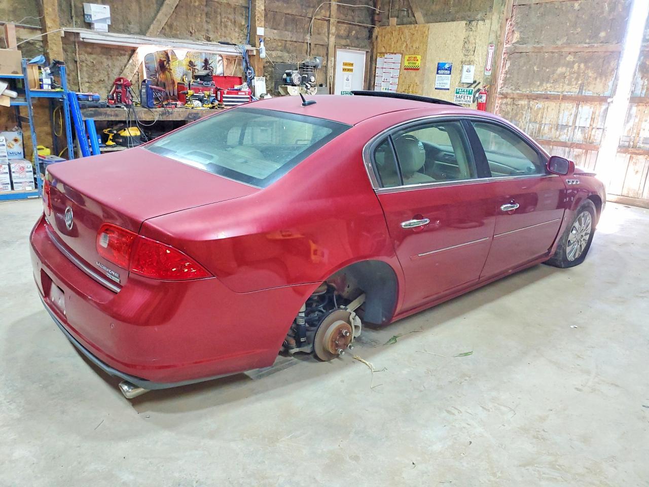 2008 Buick Lucerne Cxl Red vin: 1G4HD572X8U202288