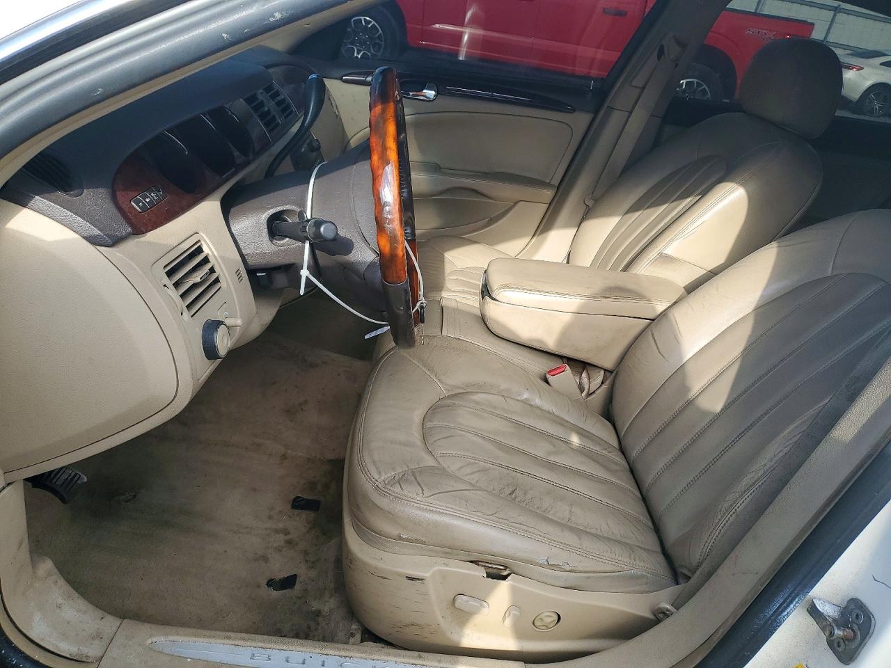 2008 Buick Lucerne Cx Белый vin: 1G4HD572X8U210892