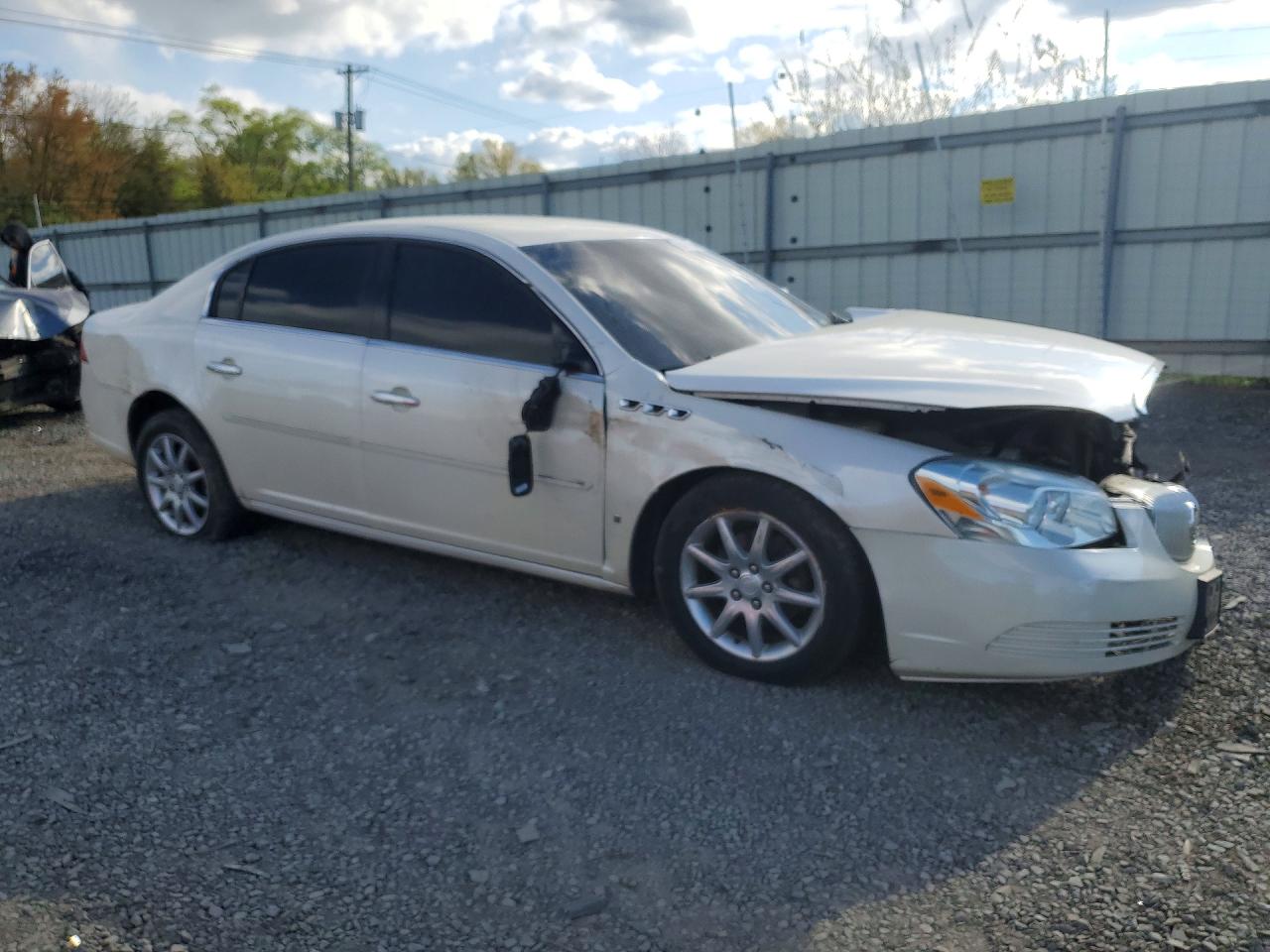 2008 Buick Lucerne Cx Белый vin: 1G4HD572X8U210892