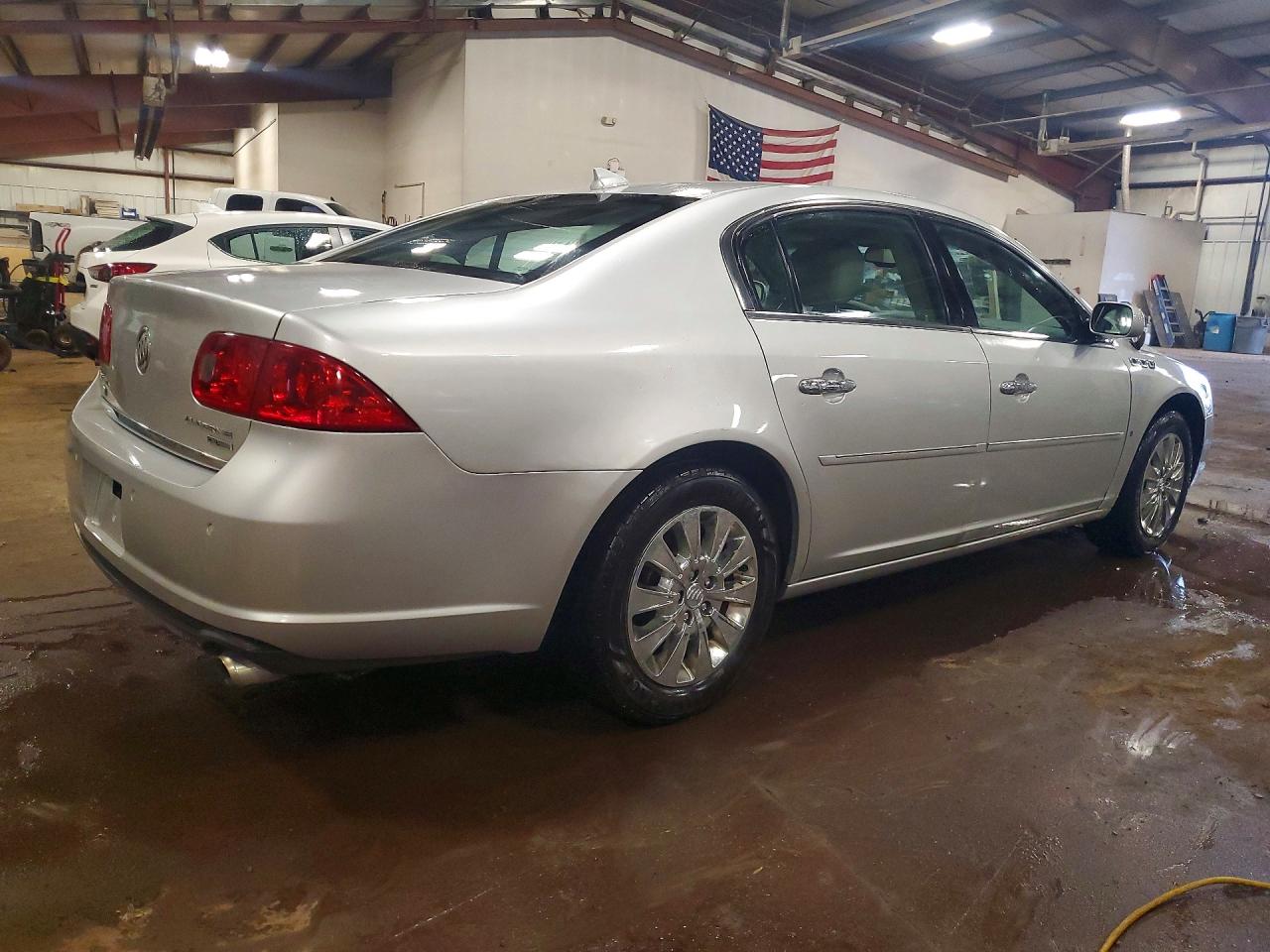 2009 Buick Lucerne Cxl Silver vin: 1G4HD57M09U127426