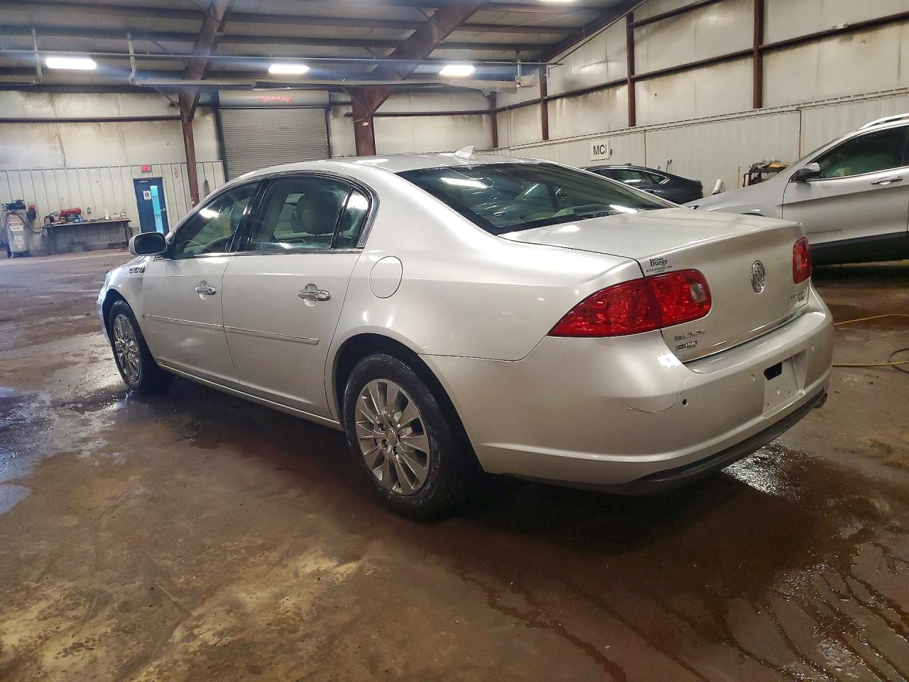 2009 Buick Lucerne Cxl Silver vin: 1G4HD57M09U127426