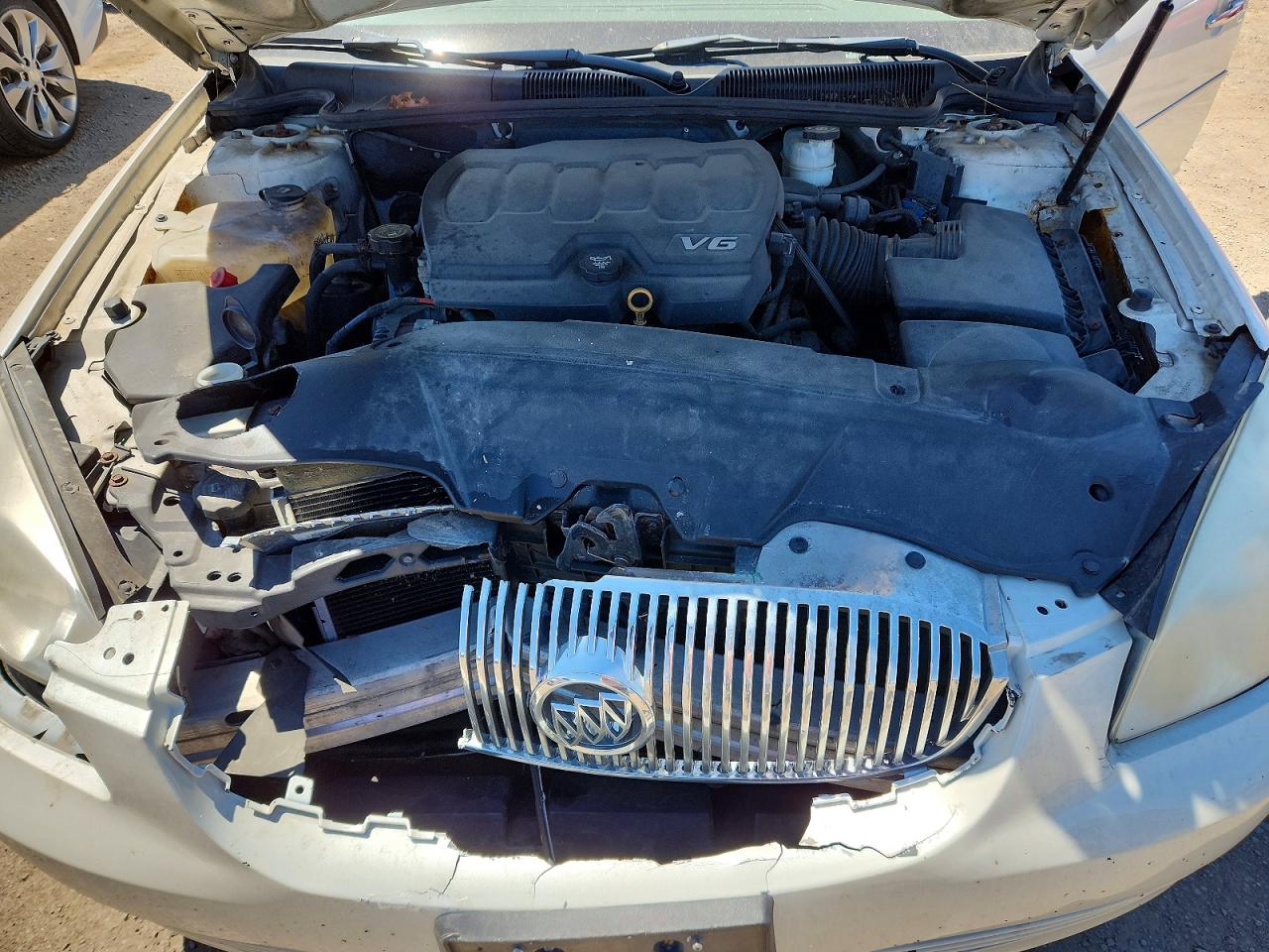 2009 Buick Lucerne Cxl White vin: 1G4HD57M09U130794