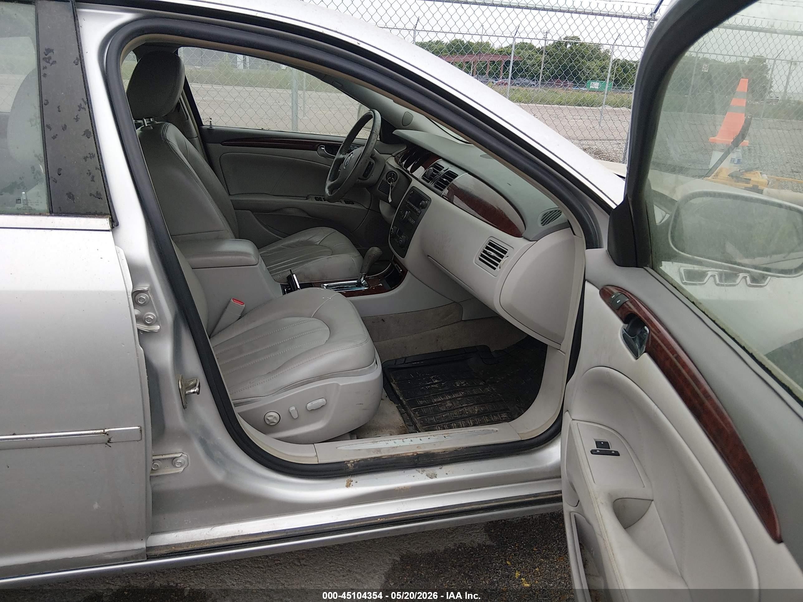 2009 Buick Lucerne Cxl Silver vin: 1G4HD57M19U110599