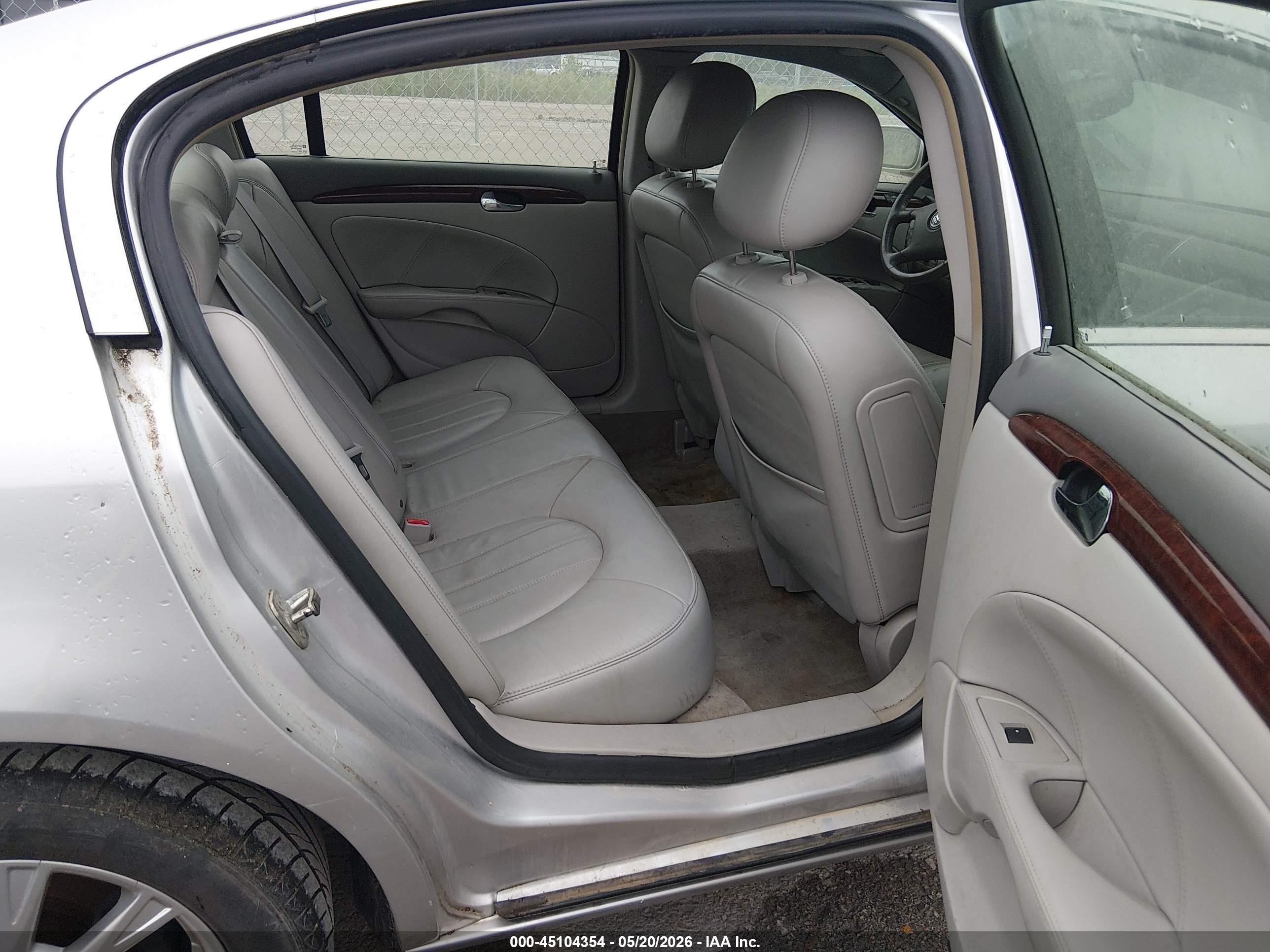2009 Buick Lucerne Cxl Silver vin: 1G4HD57M19U110599