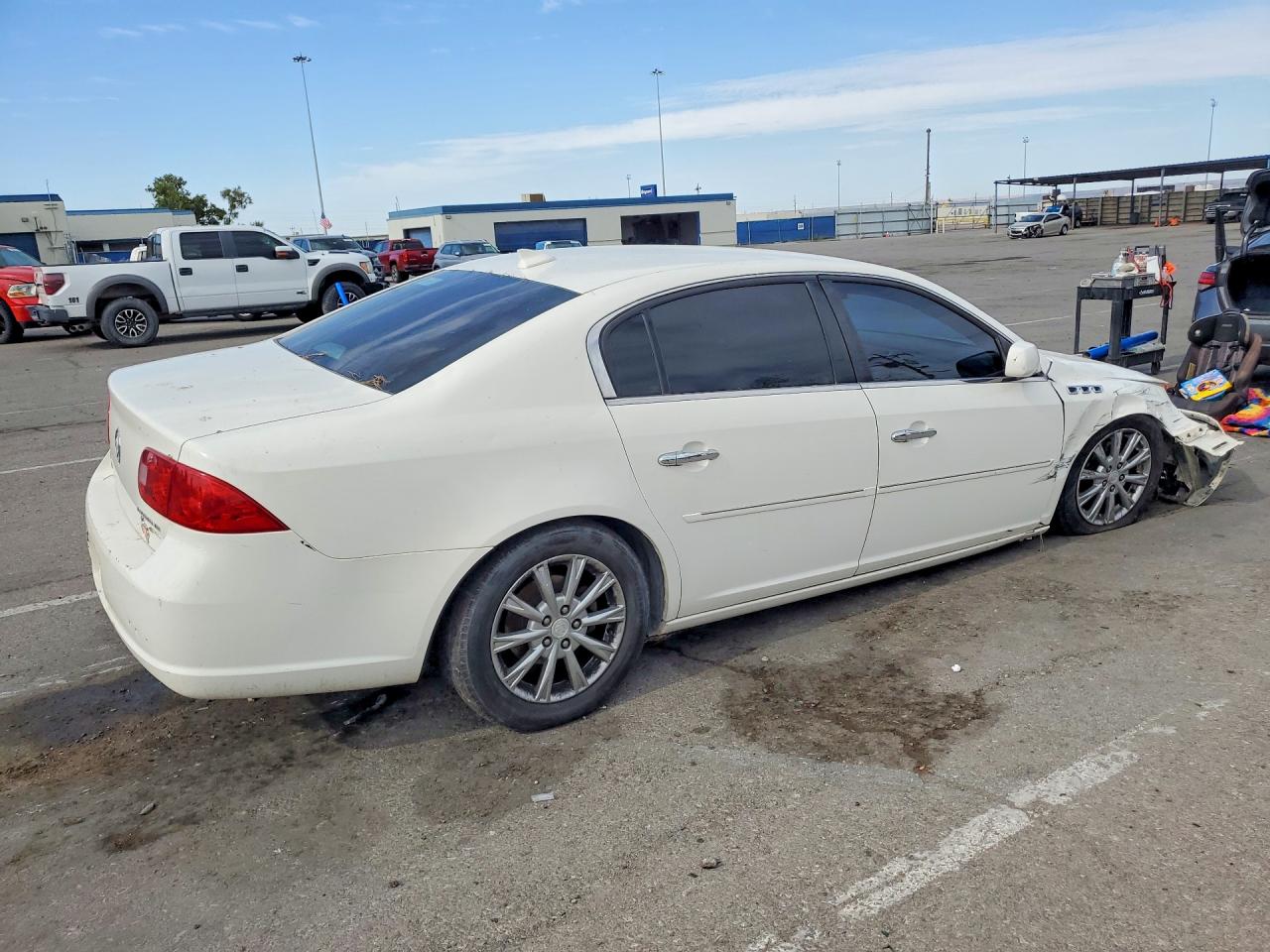 2009 Buick Lucerne Cxl White vin: 1G4HD57M39U101645