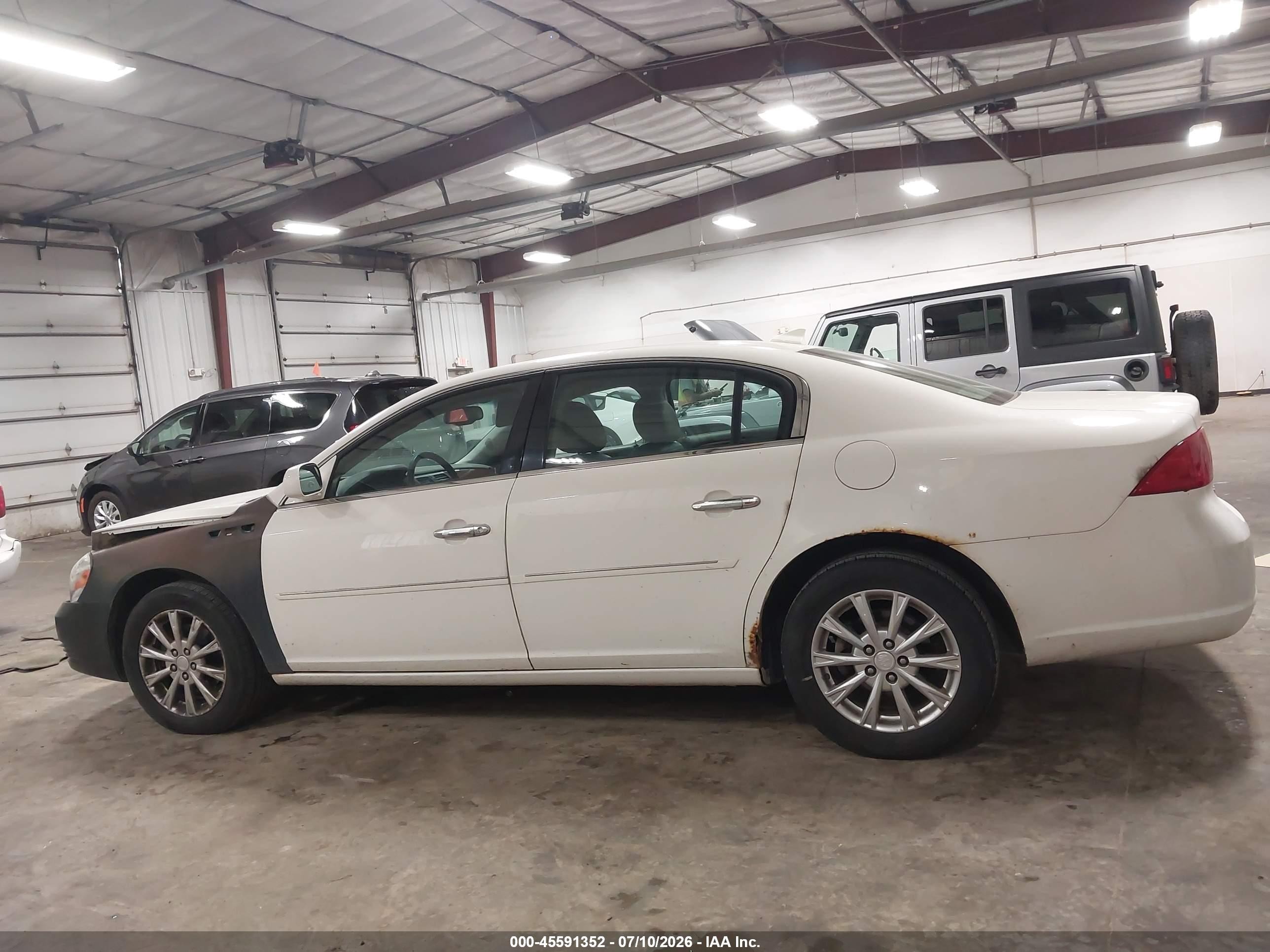2009 Buick Lucerne Cxl White vin: 1G4HD57M49U100455