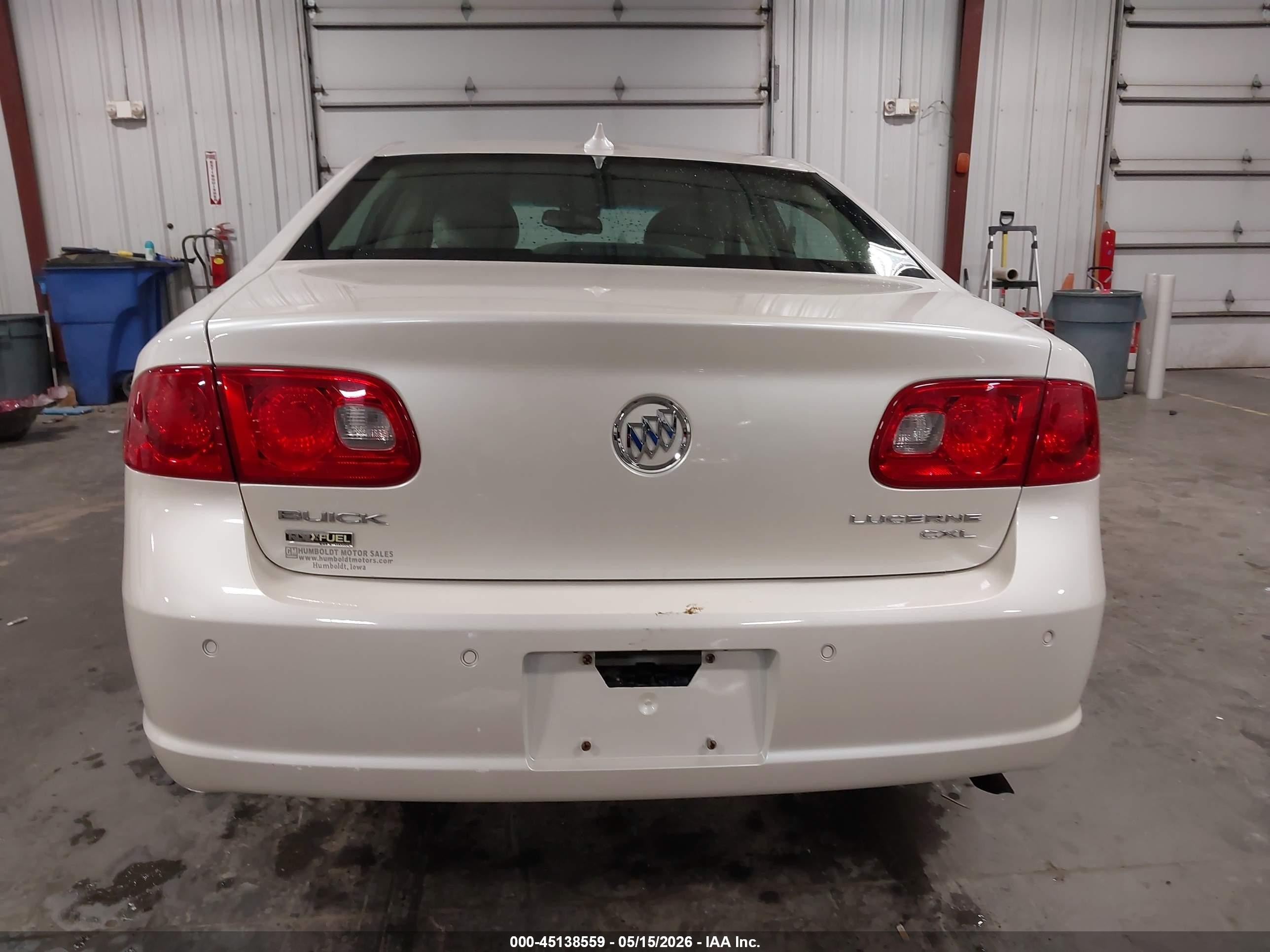 2009 Buick Lucerne Cxl-4 Белый vin: 1G4HD57M49U136940