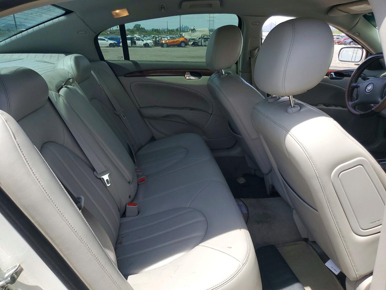 2009 Buick Lucerne Cxl White vin: 1G4HD57M59U105101