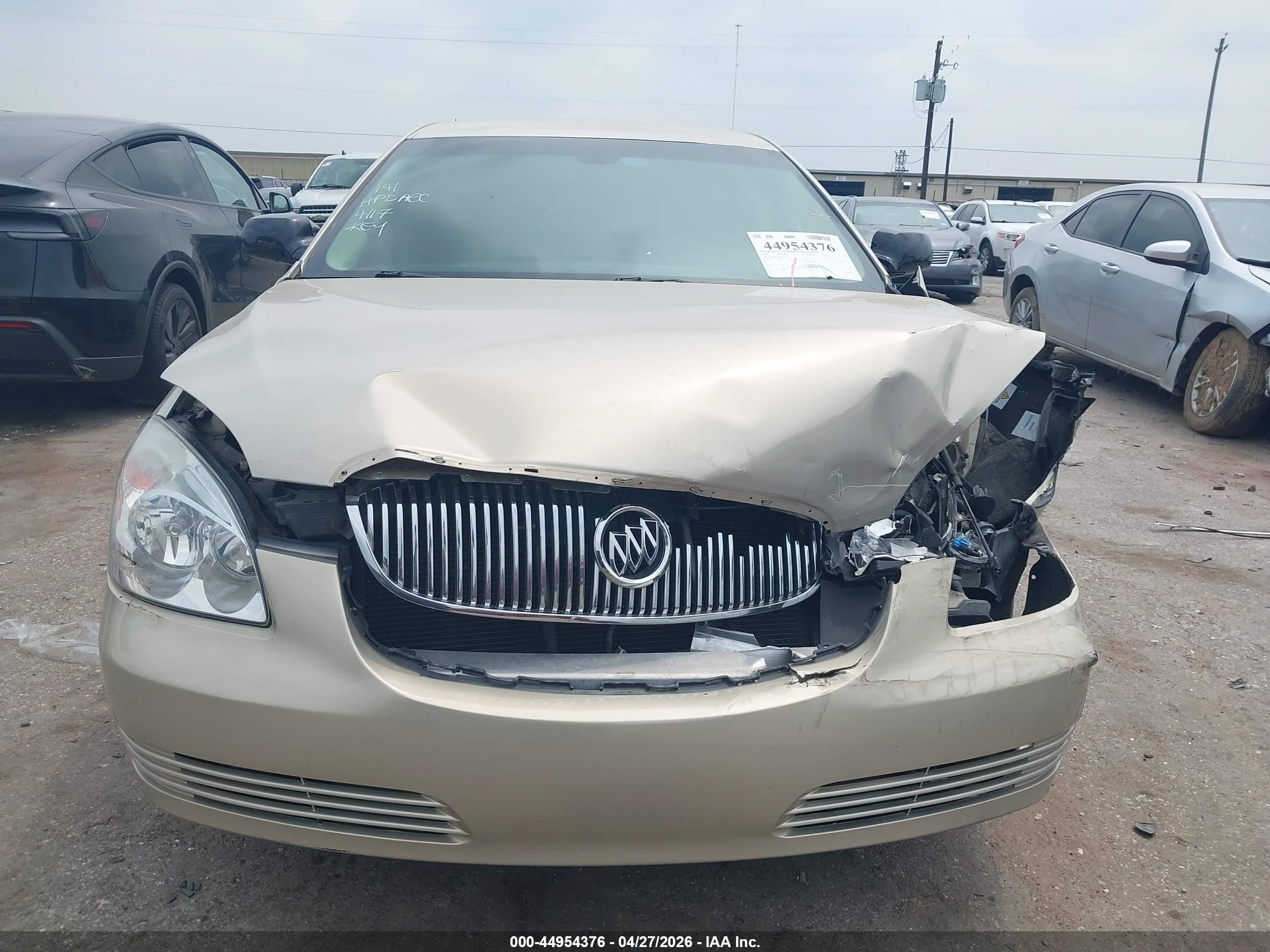 2009 Buick Lucerne Cxl Tan vin: 1G4HD57M59U110010