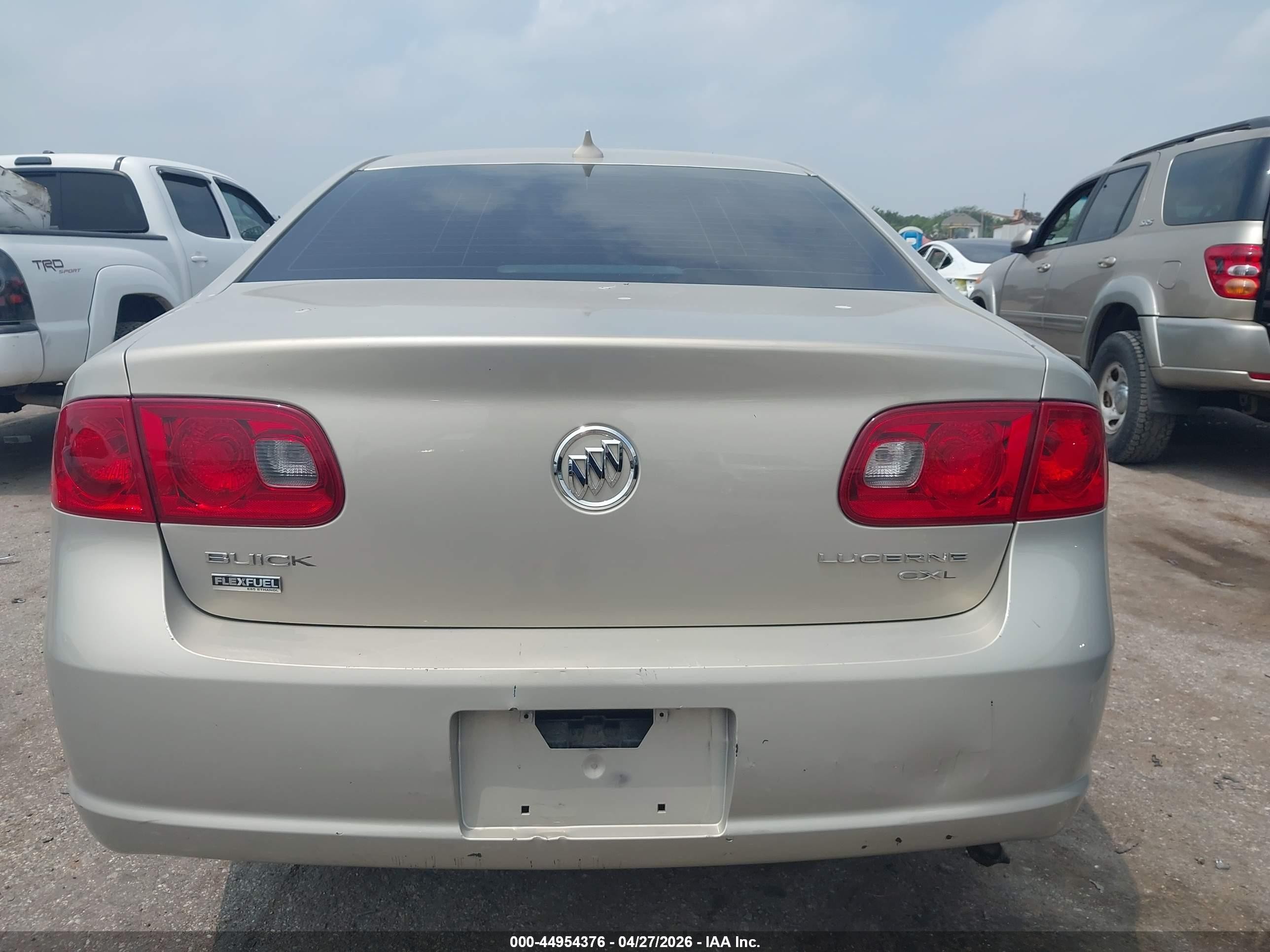 2009 Buick Lucerne Cxl Tan vin: 1G4HD57M59U110010