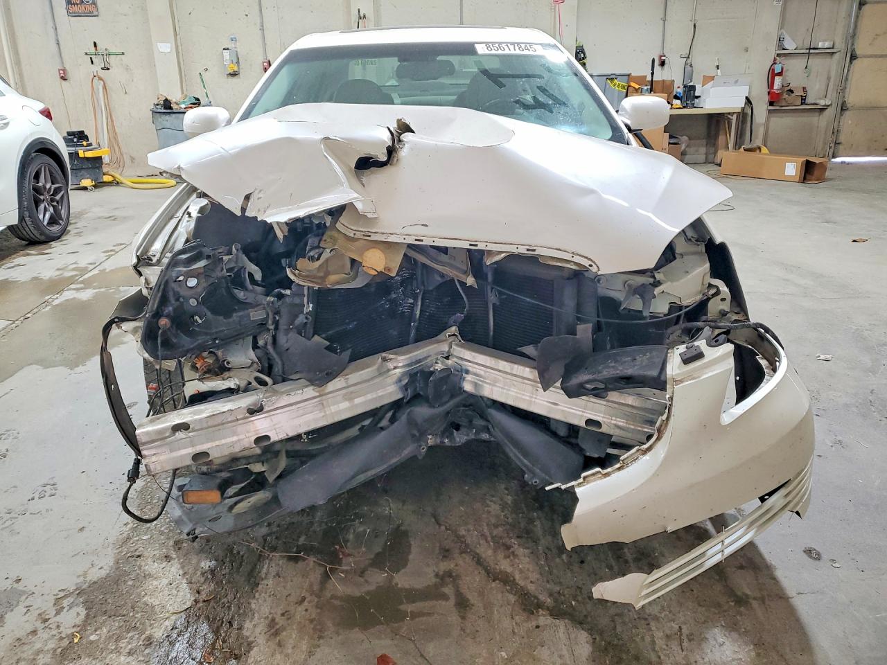 2009 Buick Lucerne Cxl White vin: 1G4HD57M69U129410