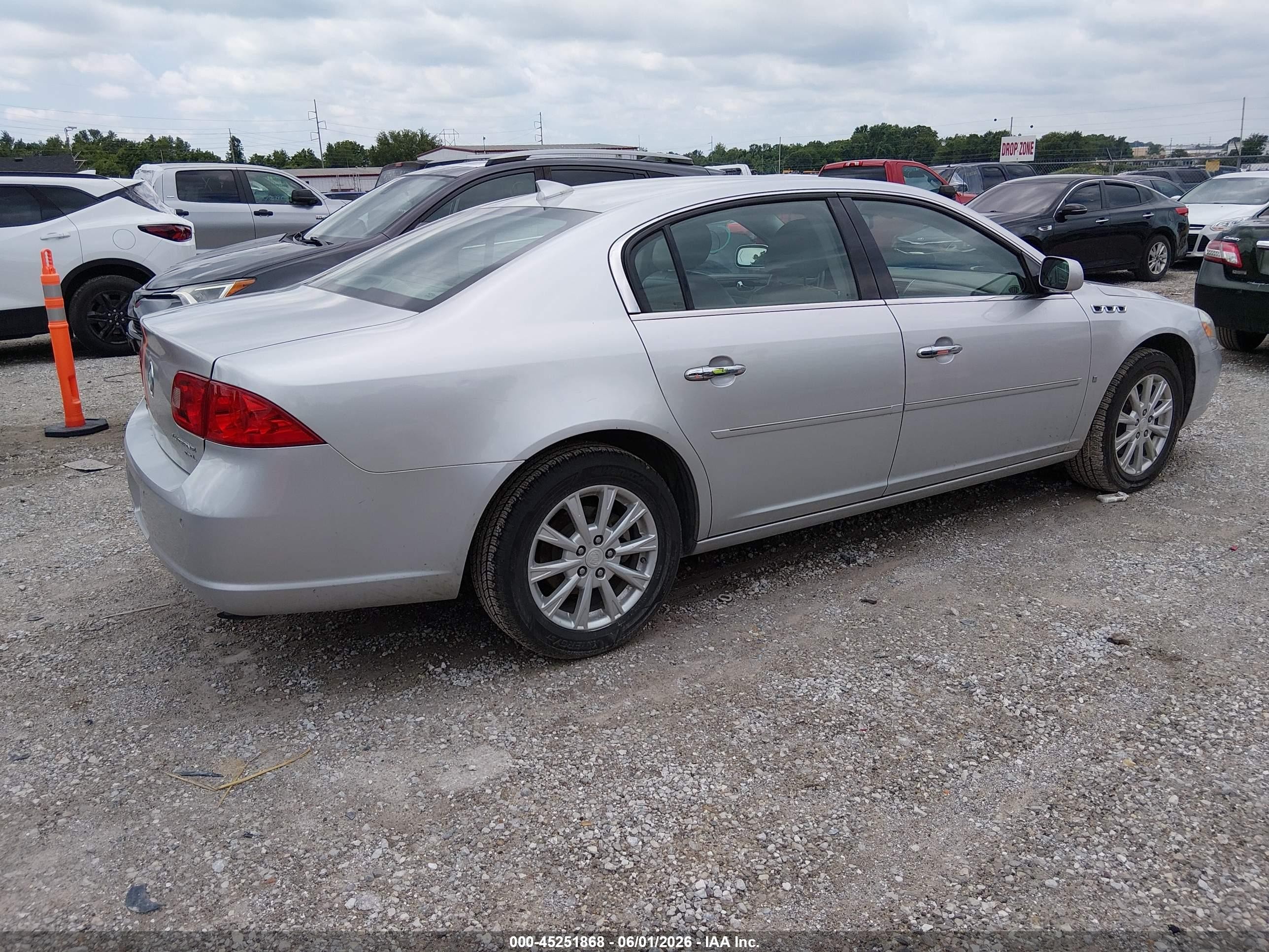 2009 Buick Lucerne Cxl Silver vin: 1G4HD57MX9U126493