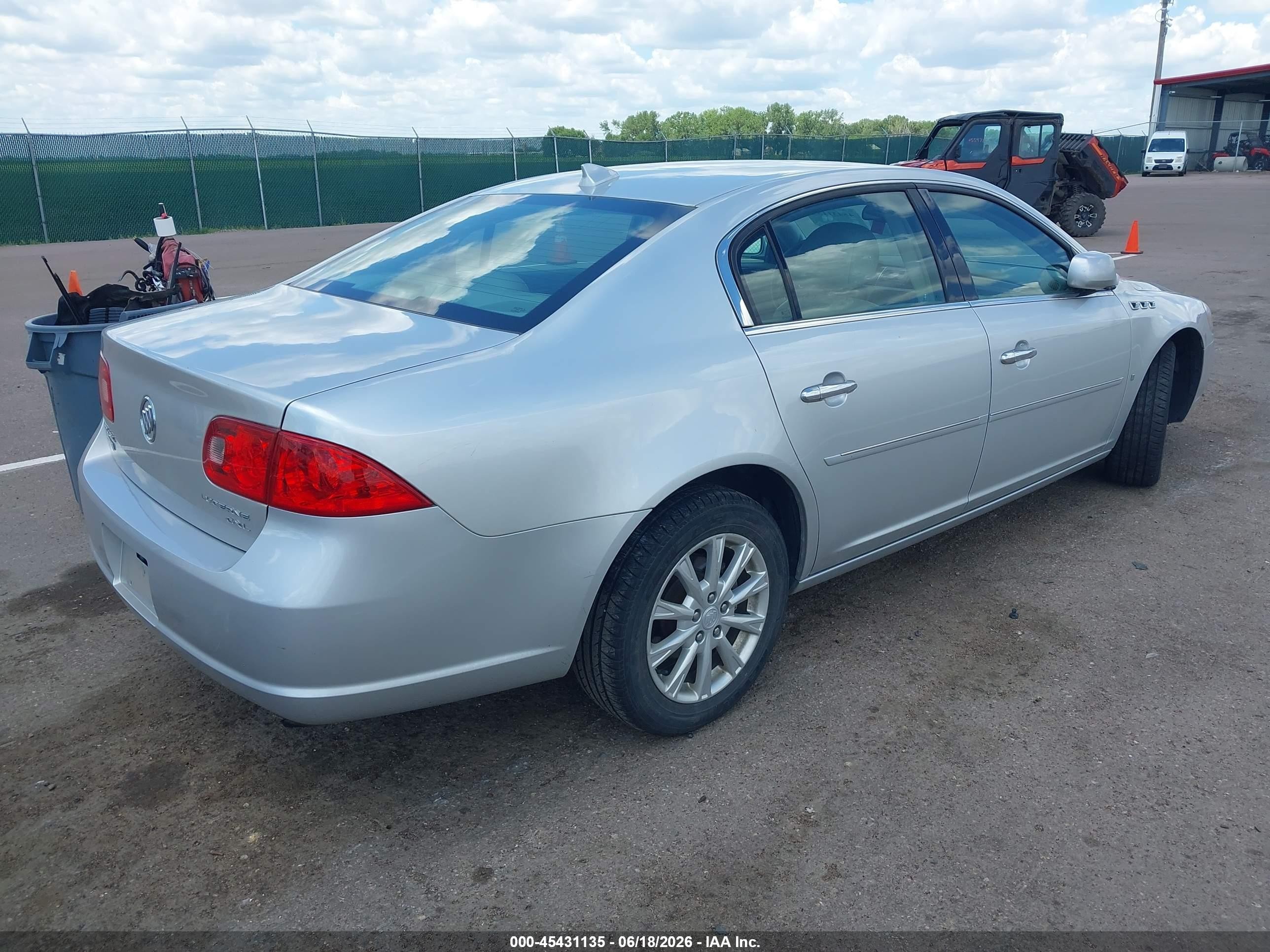 2009 Buick Lucerne Cxl Silver vin: 1G4HD57MX9U134772