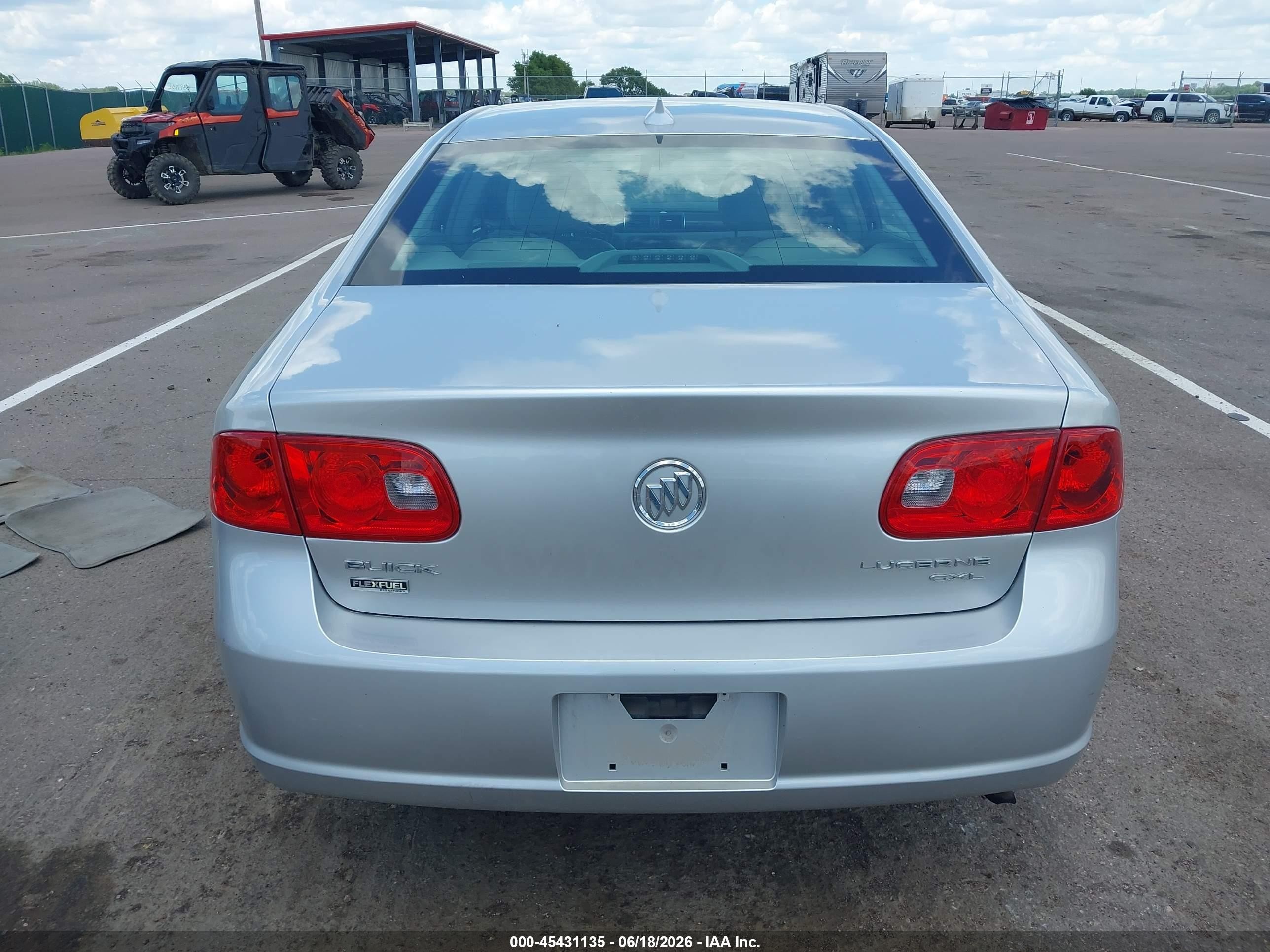 2009 Buick Lucerne Cxl Silver vin: 1G4HD57MX9U134772