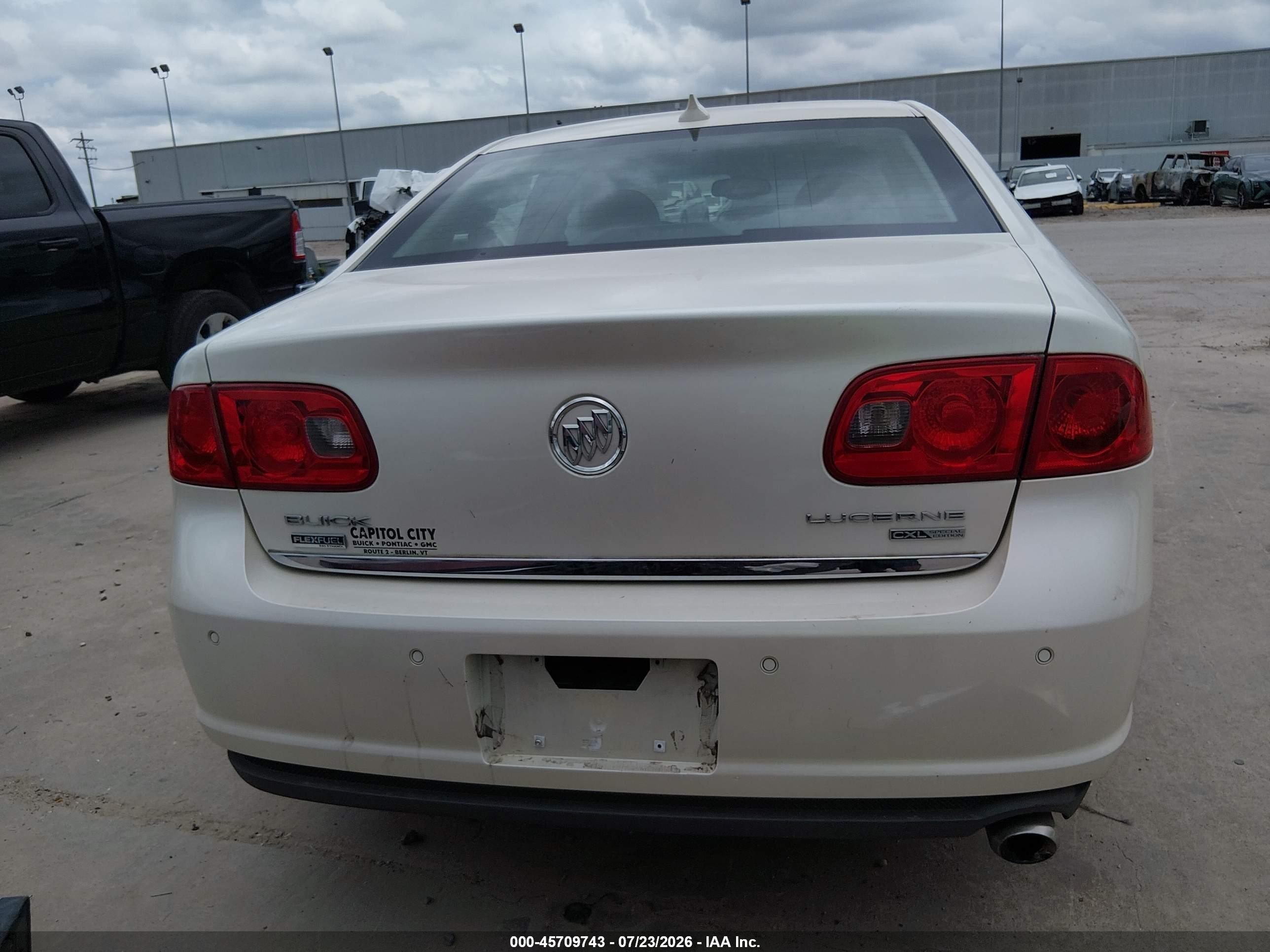 2010 Buick Lucerne Cxl Special Edition White vin: 1G4HD5EM7AU106001
