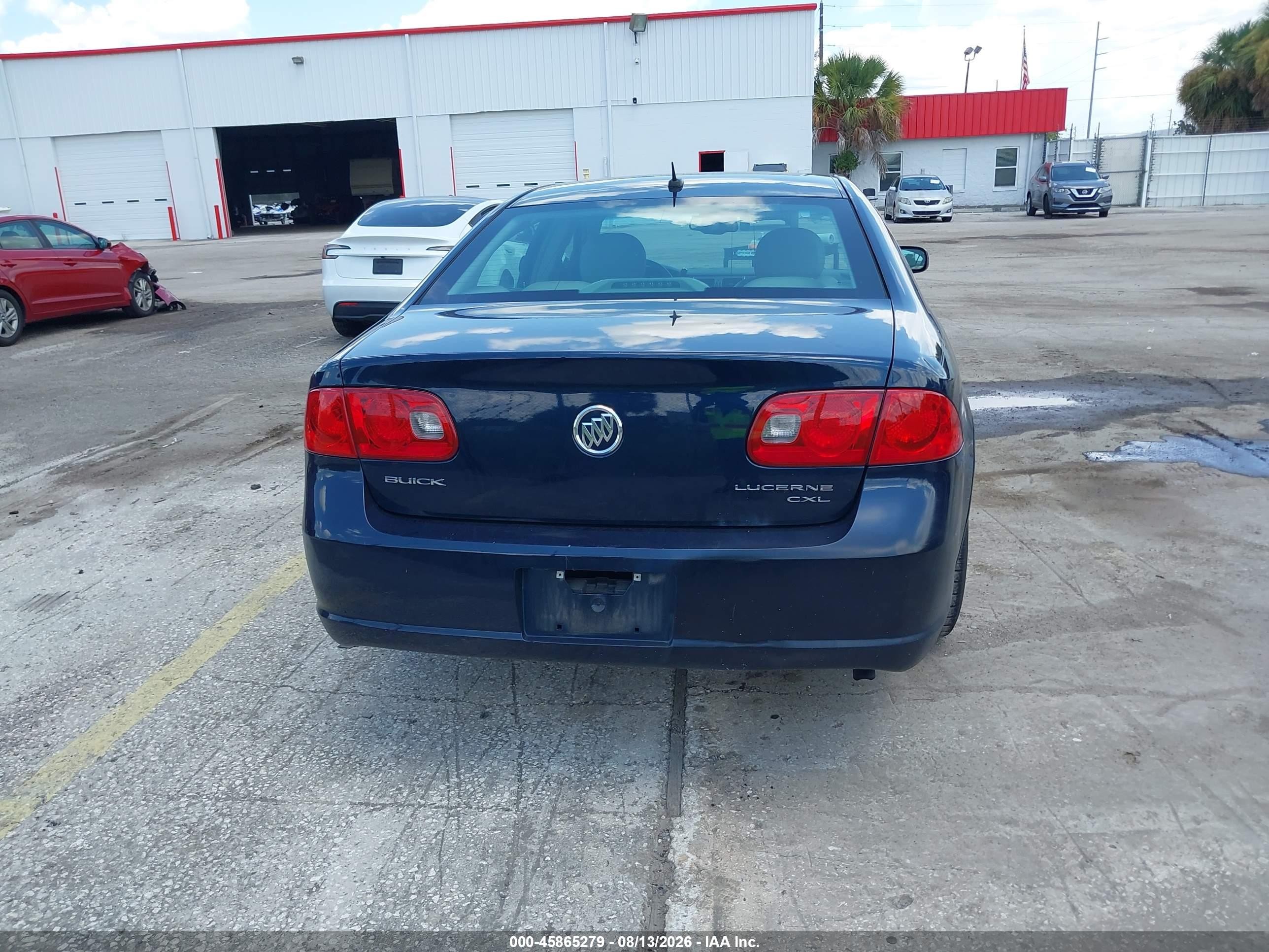 2007 Buick Lucerne   Blue vin: 1G4HE57217U178638