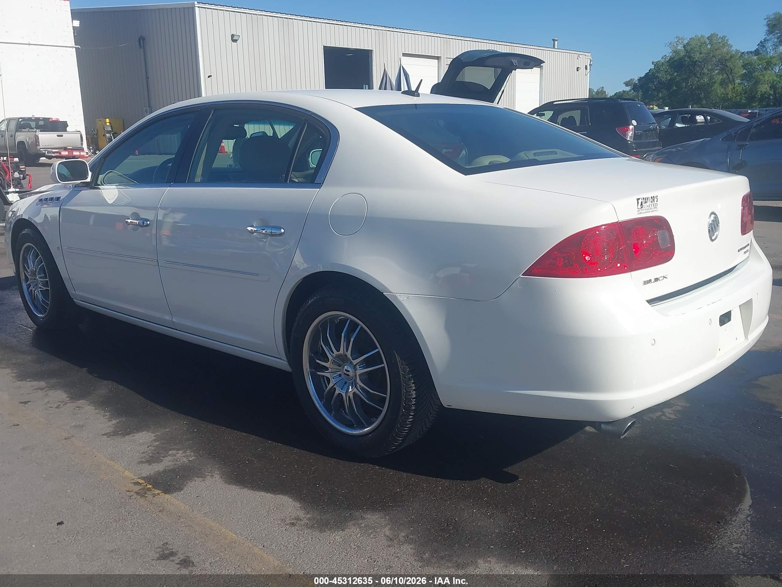 2006 Buick Lucerne Cxs White vin: 1G4HE57Y06U136557