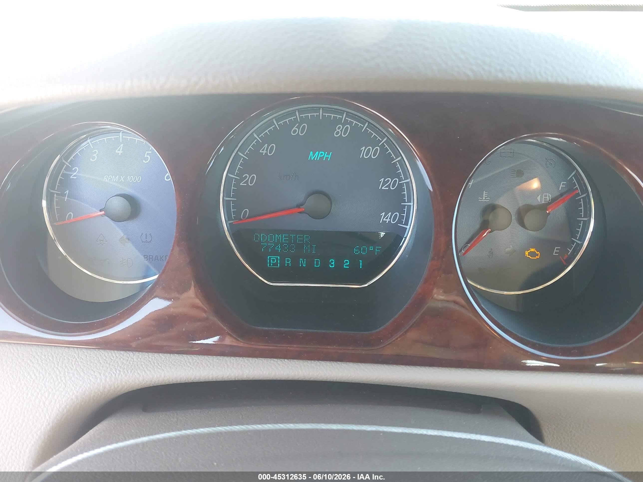 2006 Buick Lucerne Cxs White vin: 1G4HE57Y06U136557