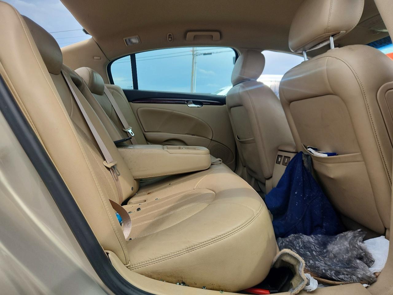 2007 Buick Lucerne Cxs Tan vin: 1G4HE57YX7U209760