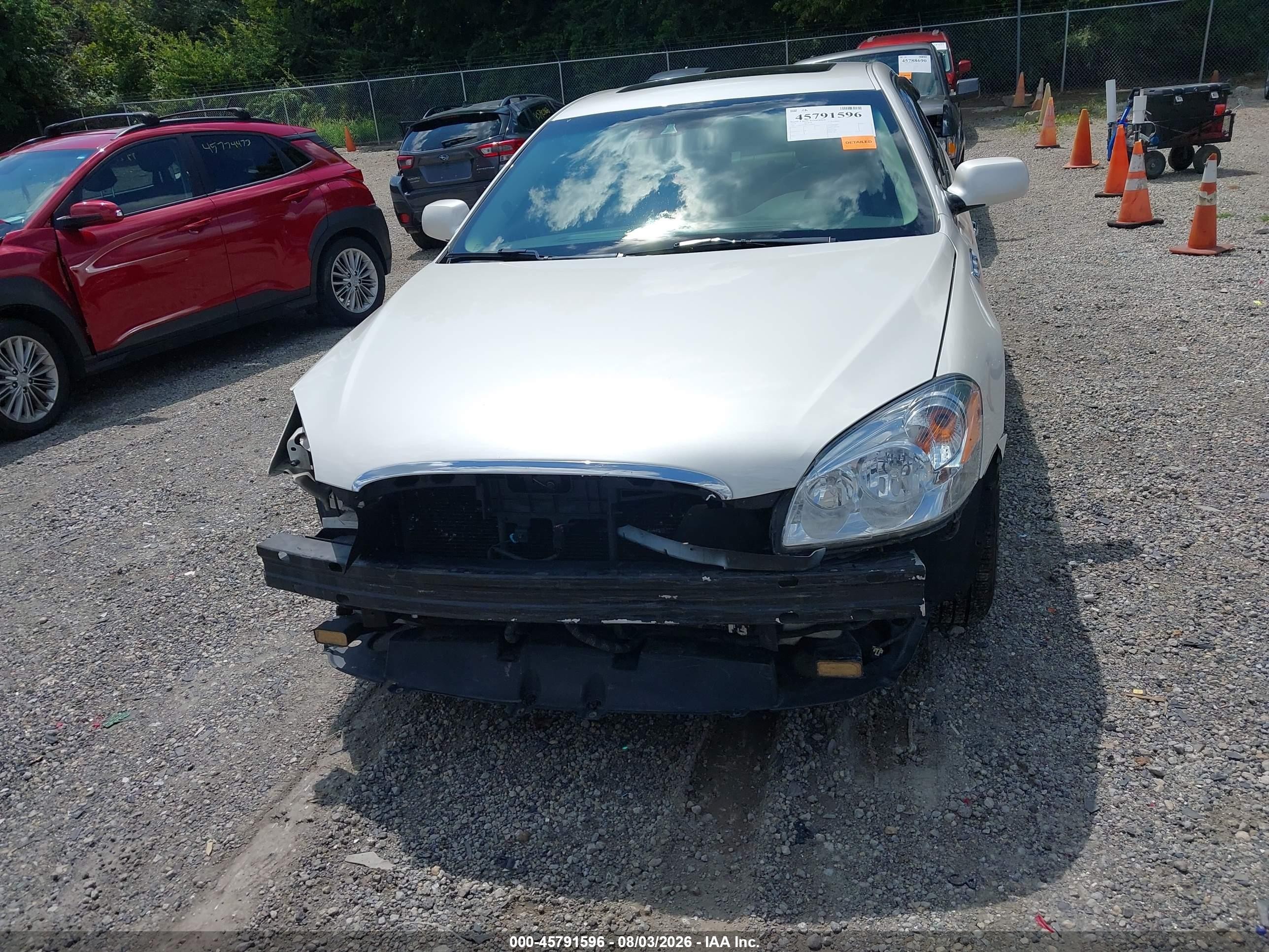 2010 Buick Lucerne Cxl-3 White vin: 1G4HE5EM0AU109478