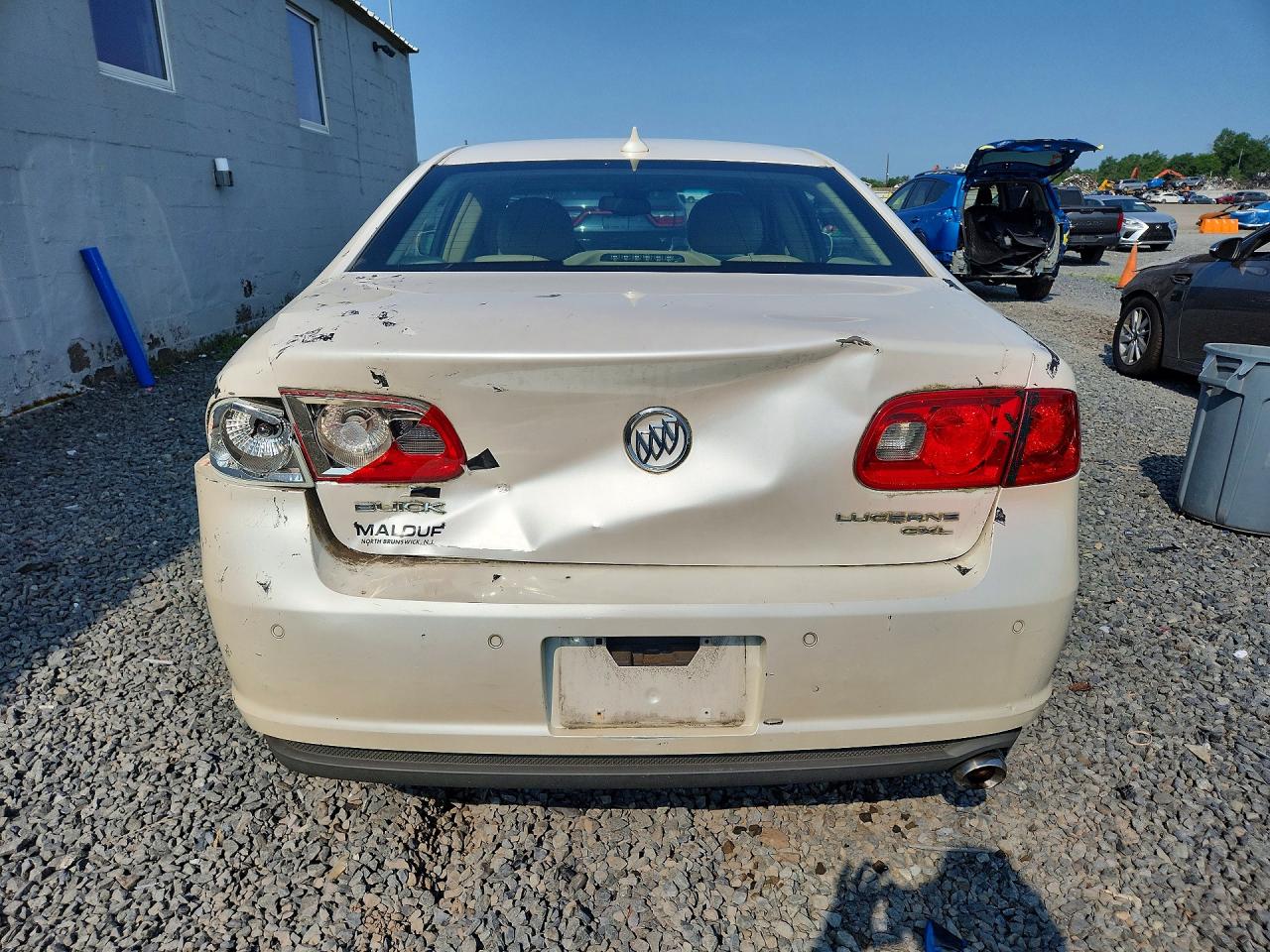 2010 Buick Lucerne Cxl White vin: 1G4HF5E1XAU110866