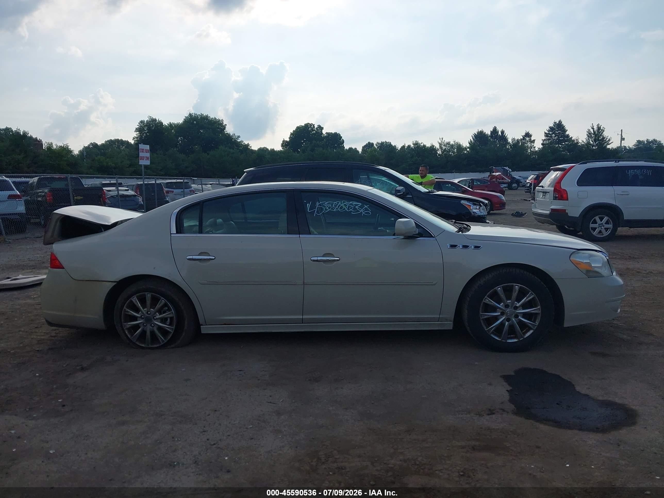 2011 Buick Lucerne Cxl Premium Cream vin: 1G4HJ5EM1BU118249
