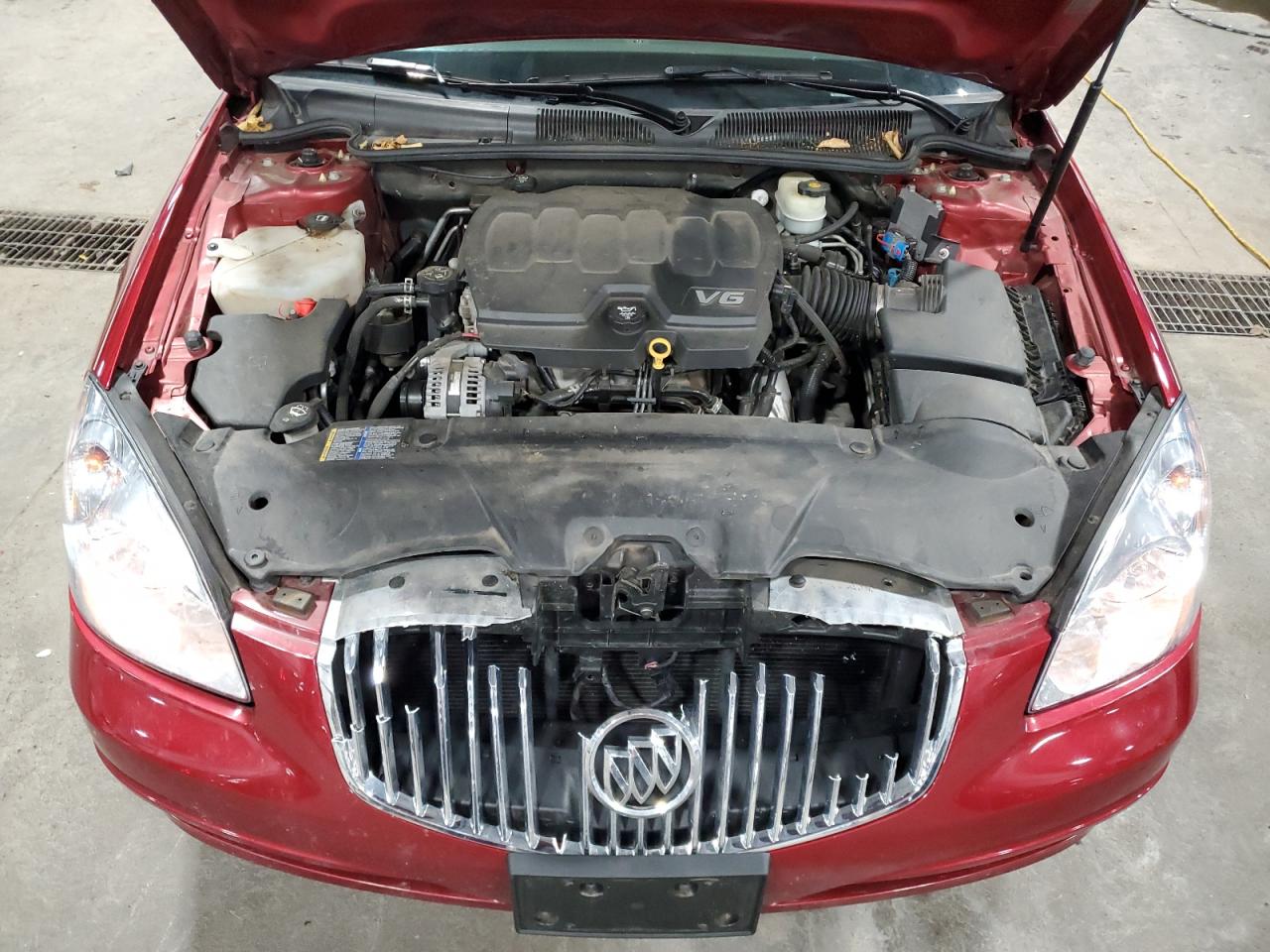 2011 Buick Lucerne Cxl Red vin: 1G4HJ5EM3BU111173