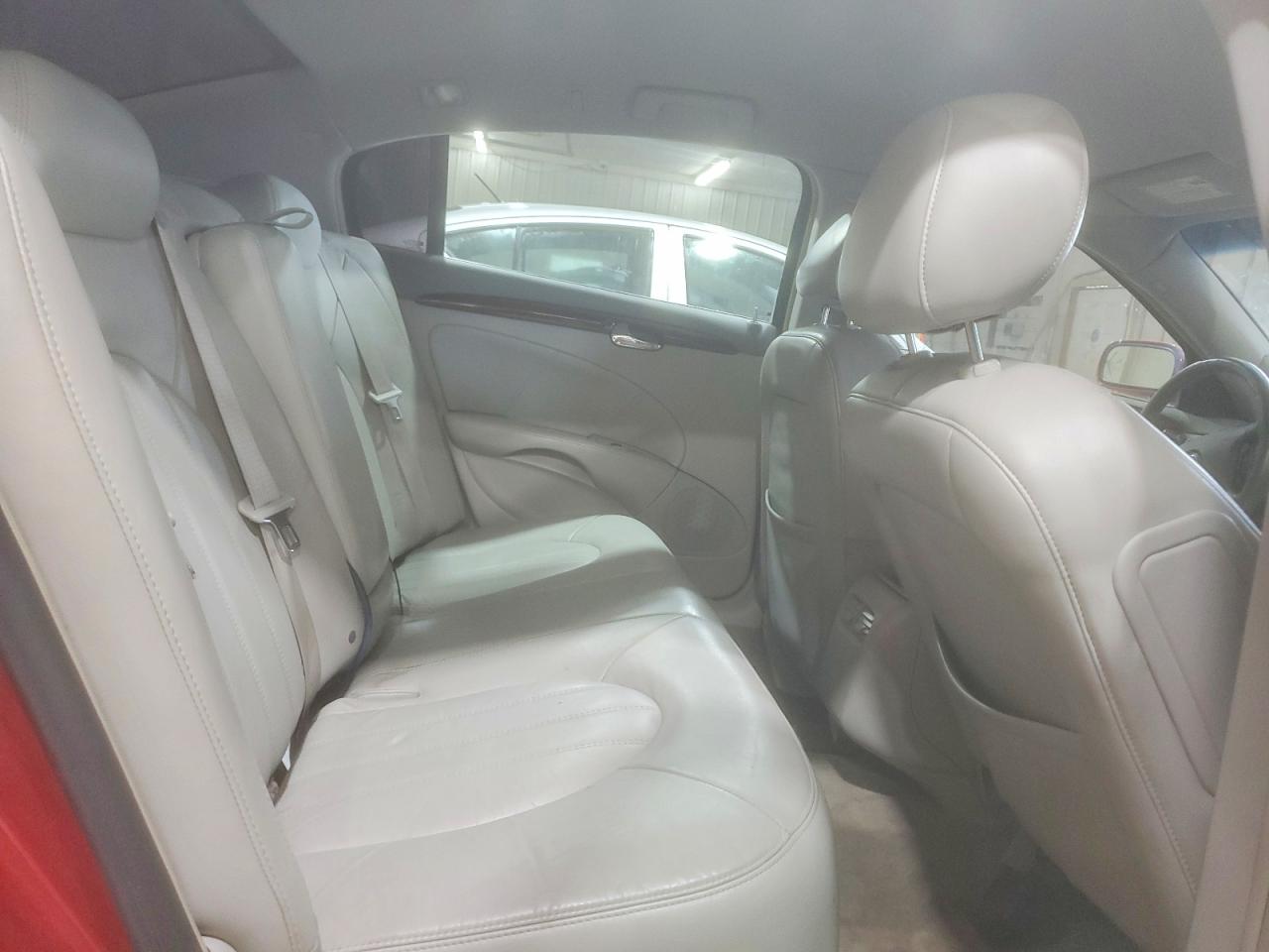 2010 Buick Lucerne Cxl Red vin: 1G4HJ5EM4AU132080