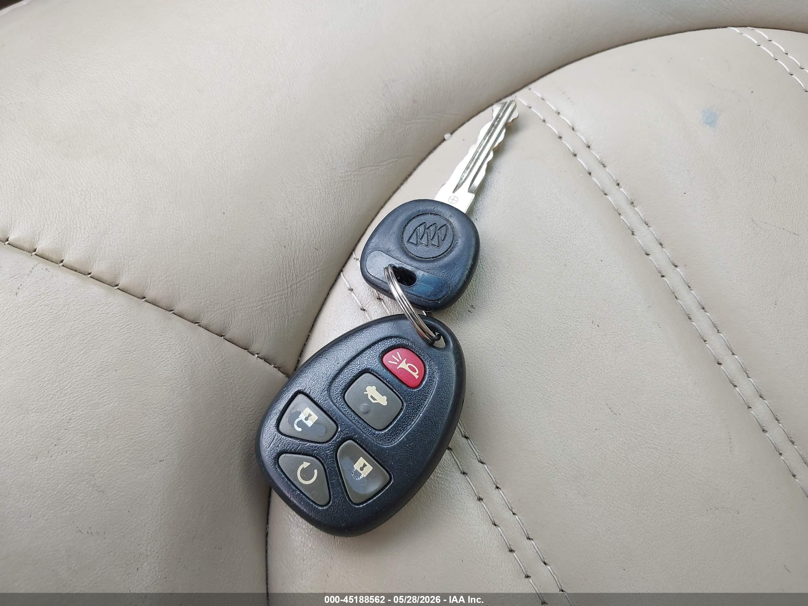 2011 Buick Lucerne Cxl Premium Cream vin: 1G4HJ5EM4BU107410