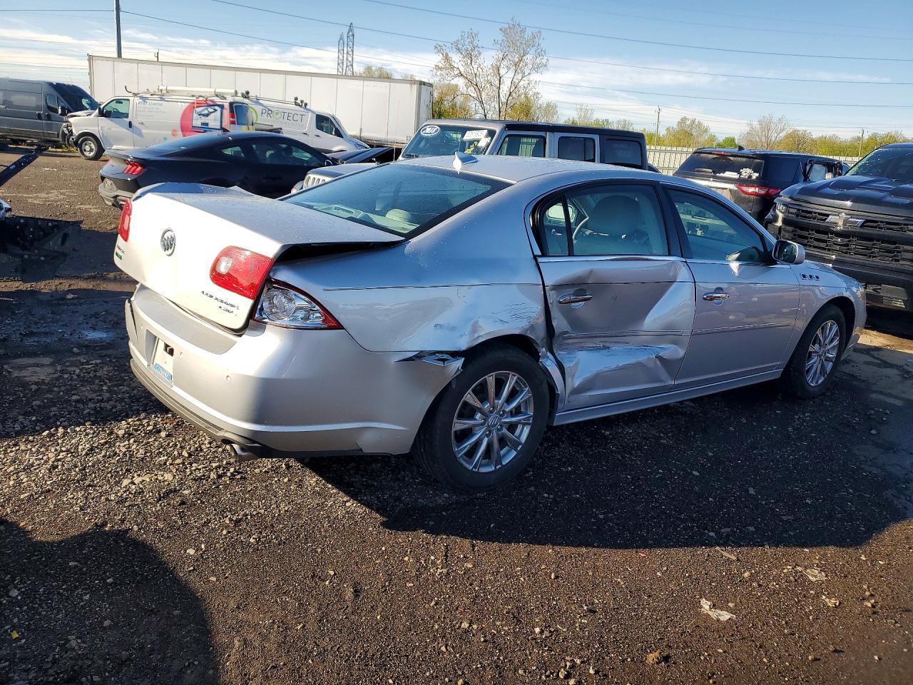 2011 Buick Lucerne Cxl Silver vin: 1G4HJ5EM6BU144720